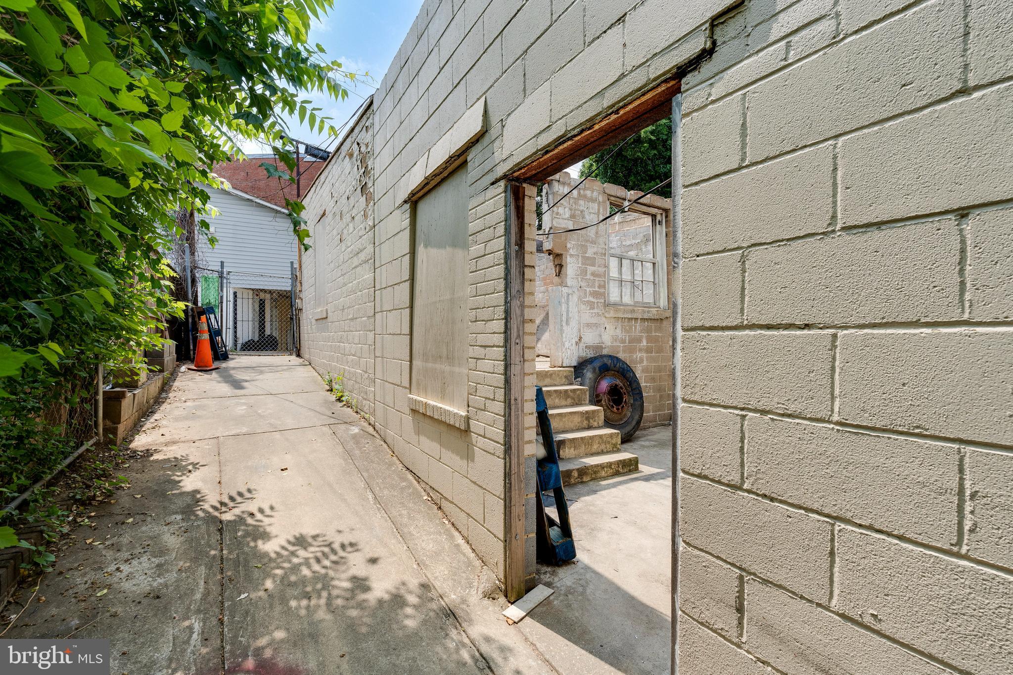 Real estate listing preview #47