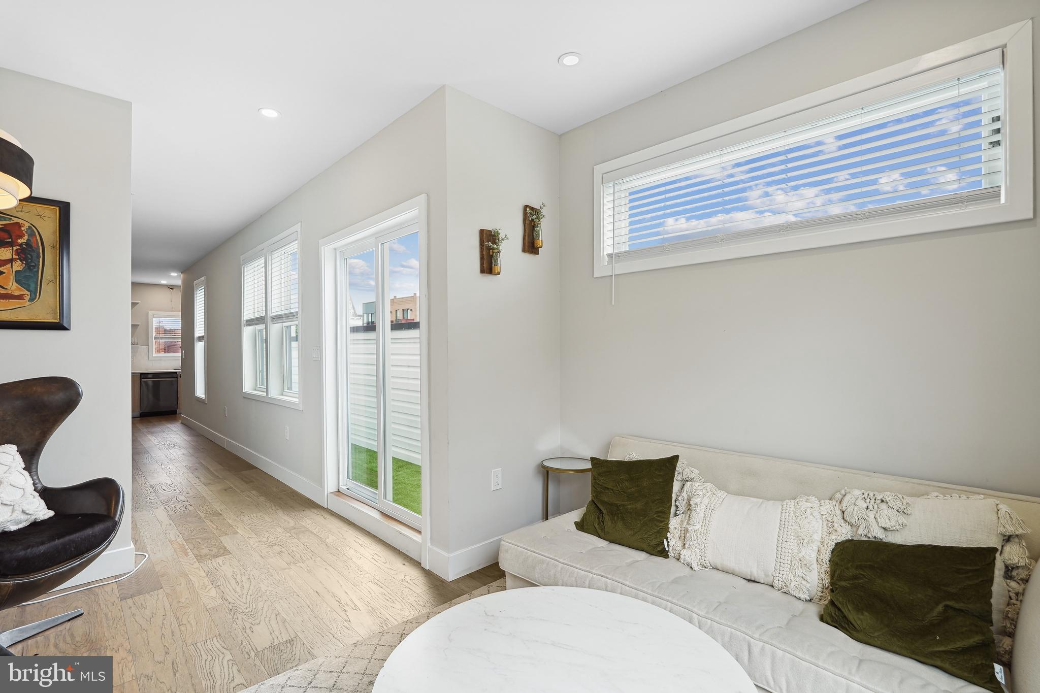 Real estate listing preview #13