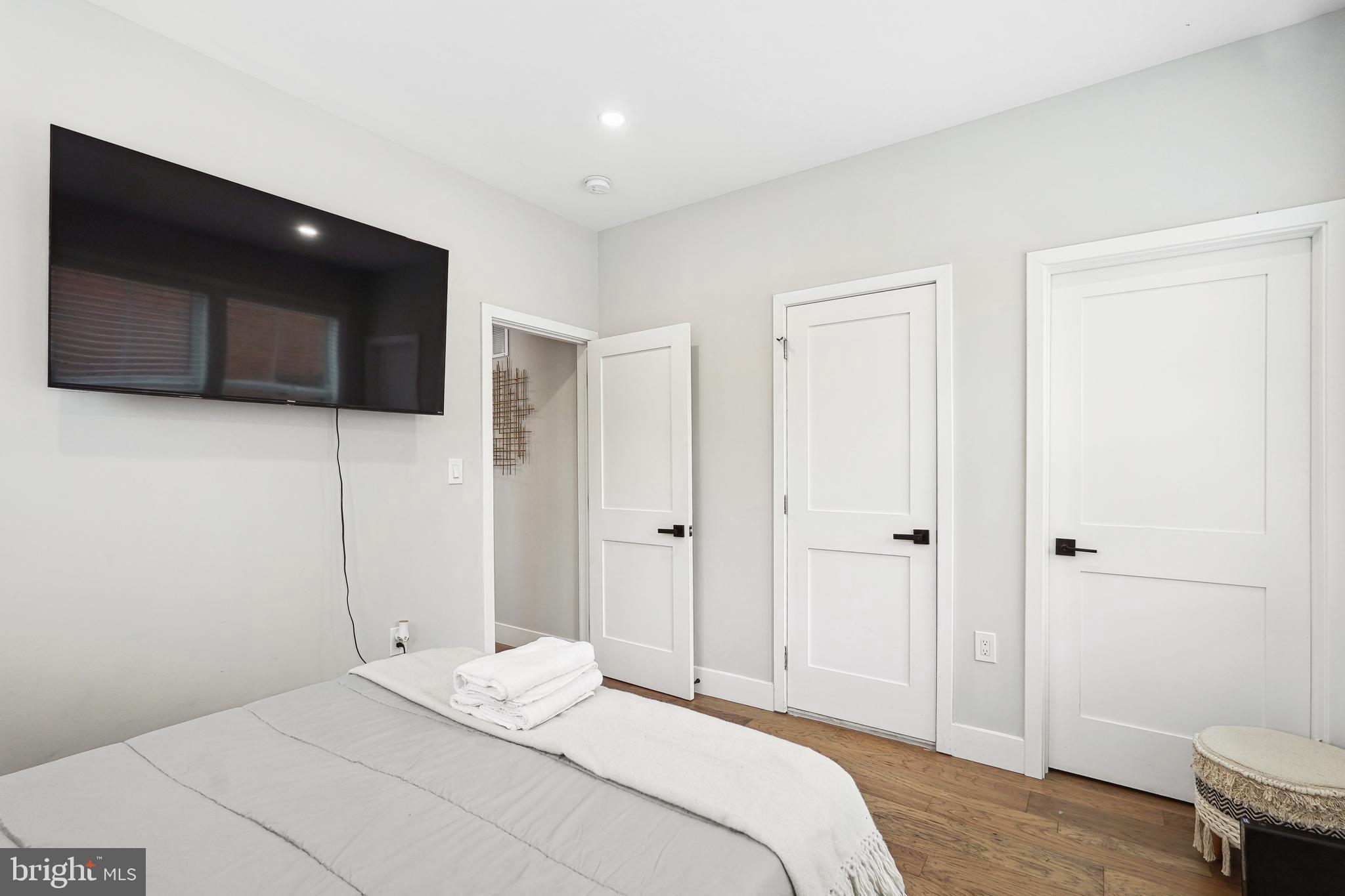 Real estate listing preview #35