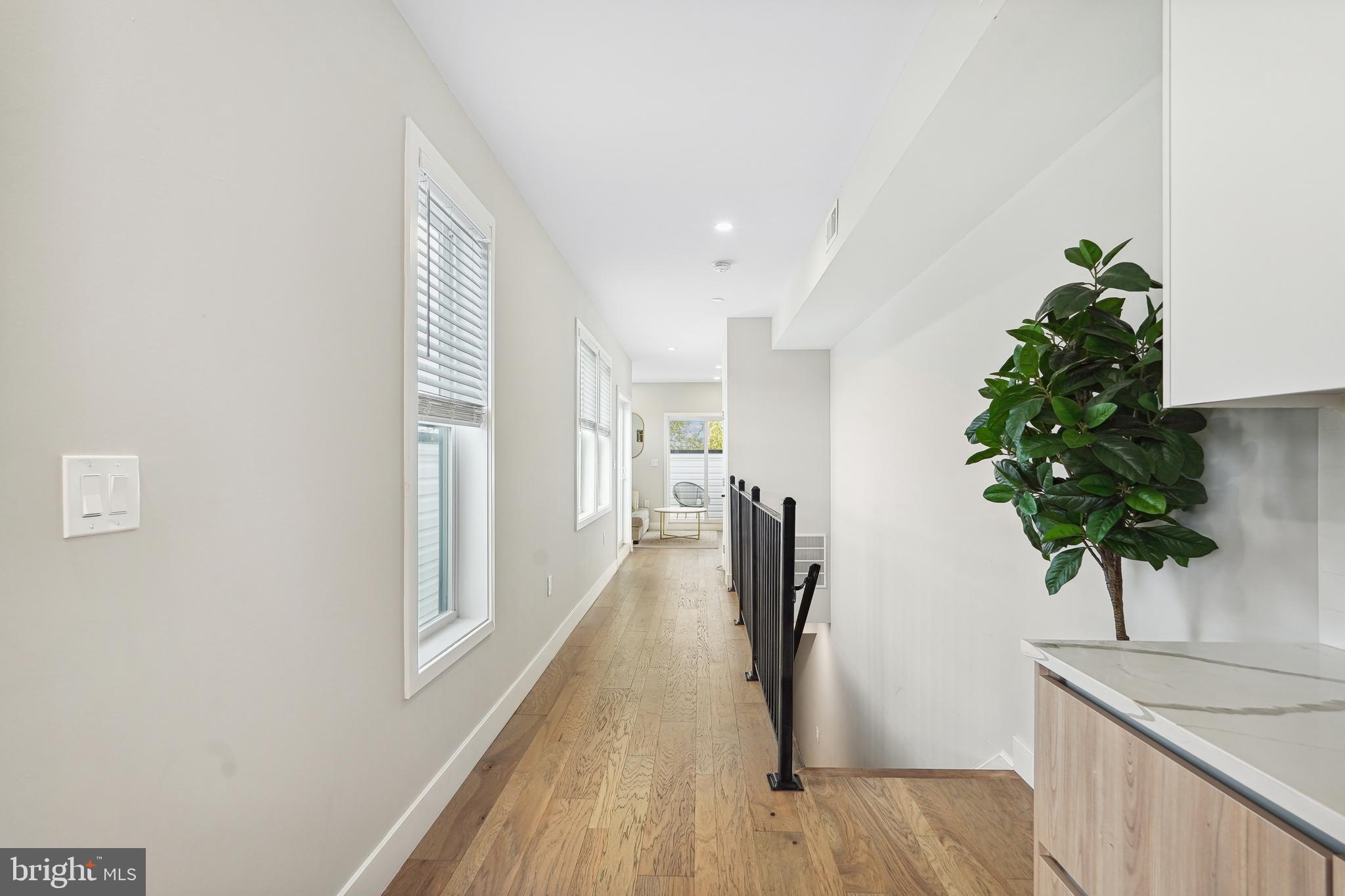 Real estate listing preview #15