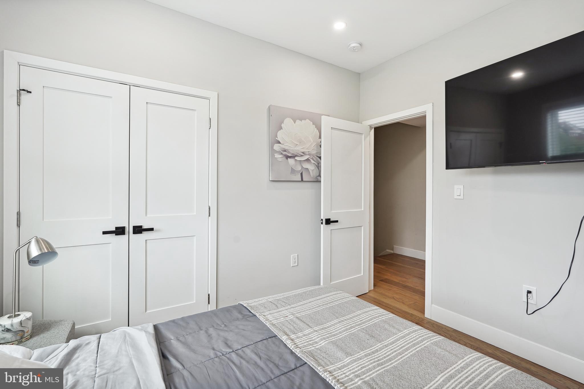 Real estate listing preview #23