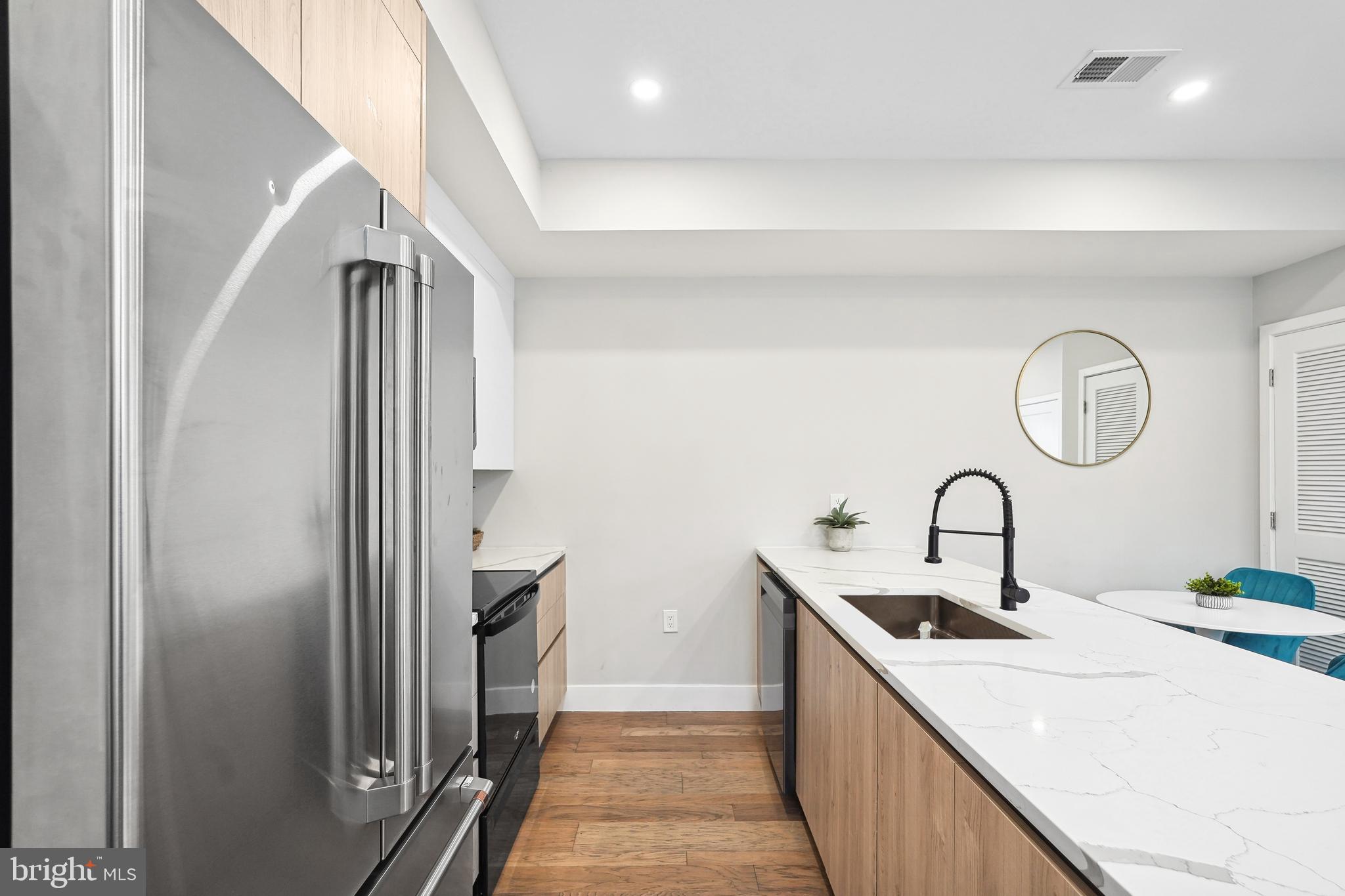 Real estate listing preview #28