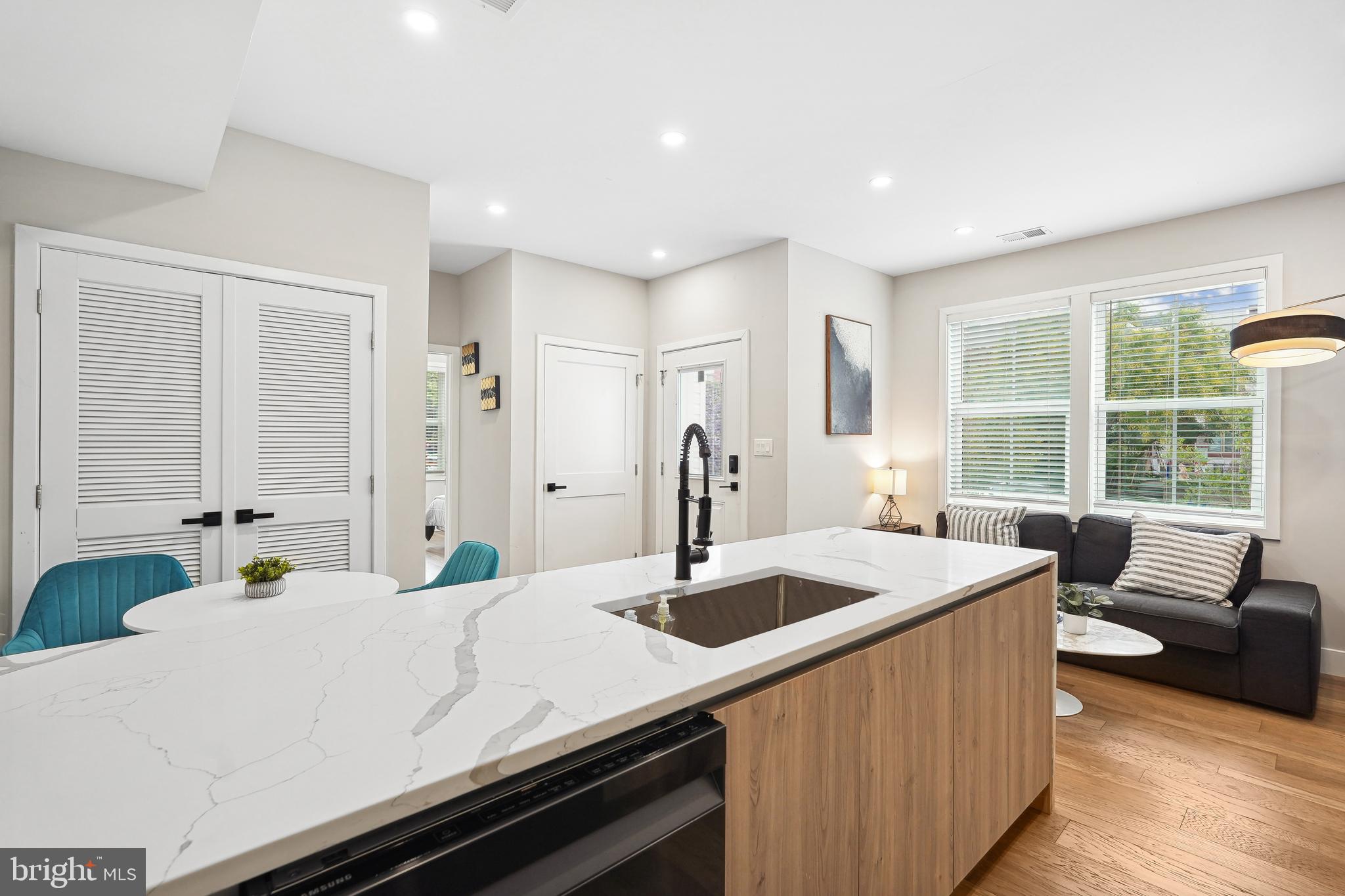 Real estate listing preview #27