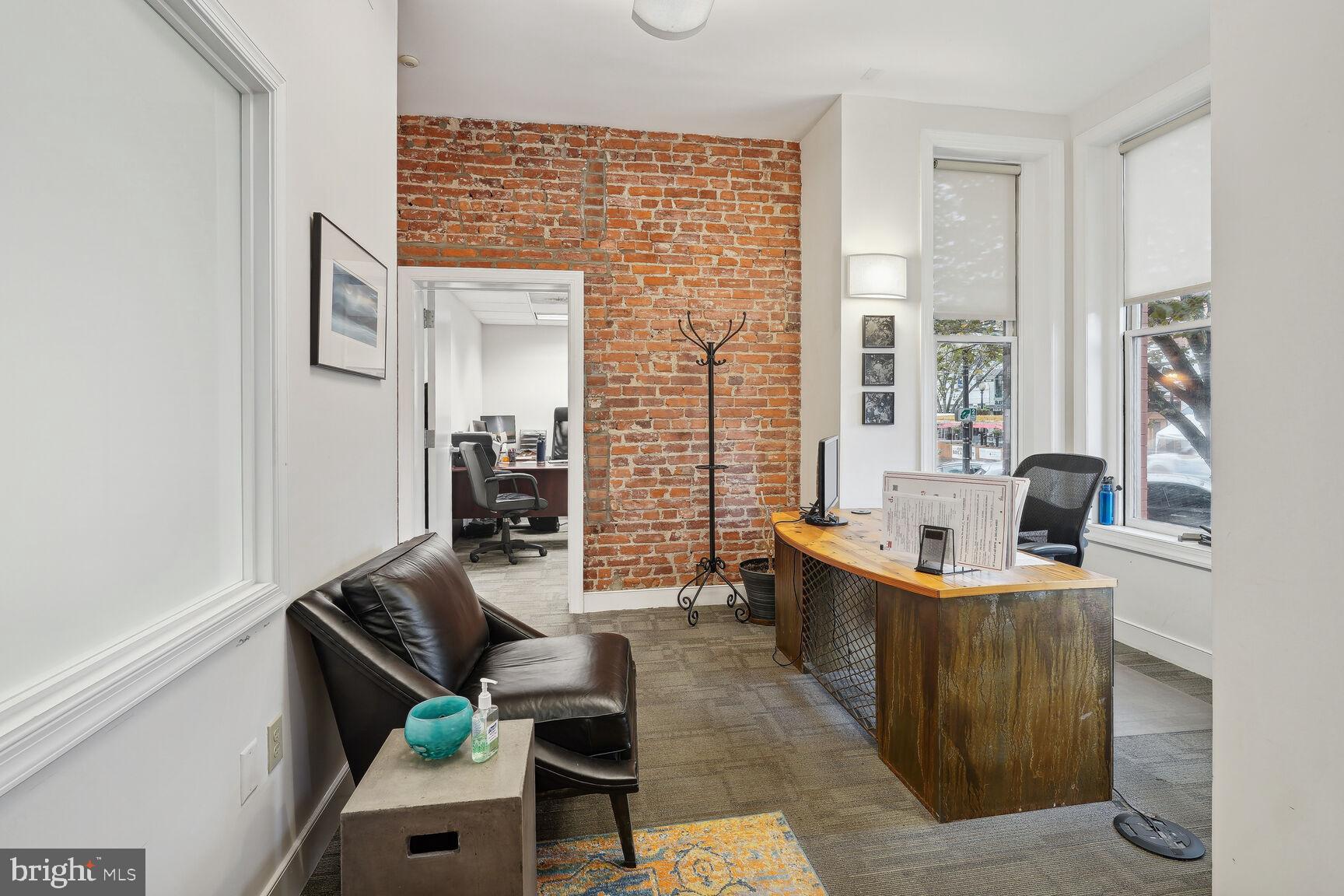 Real estate listing preview #5