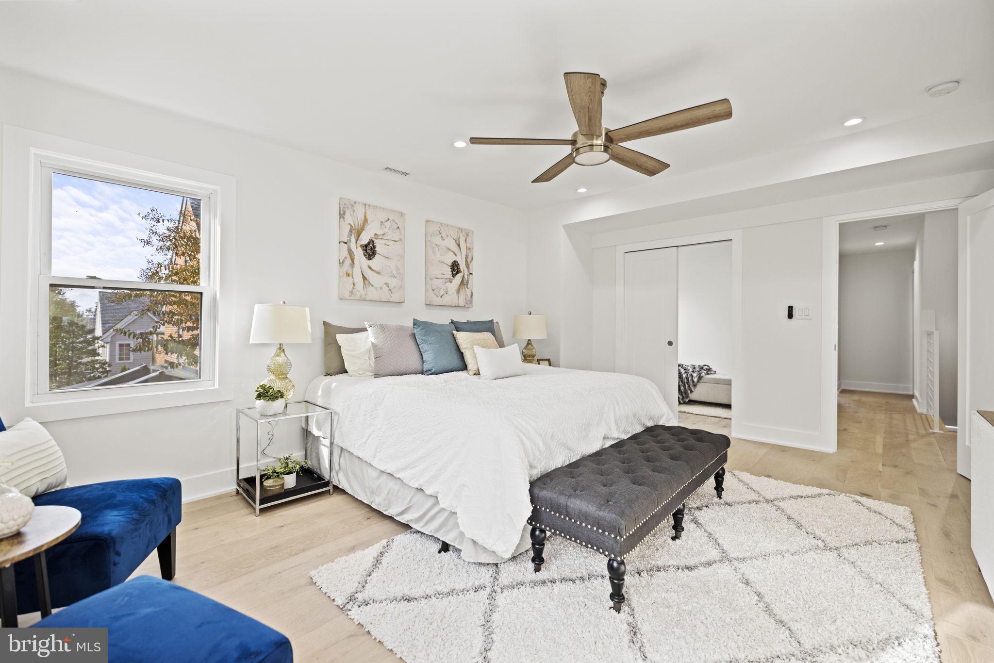 Real estate listing preview #24