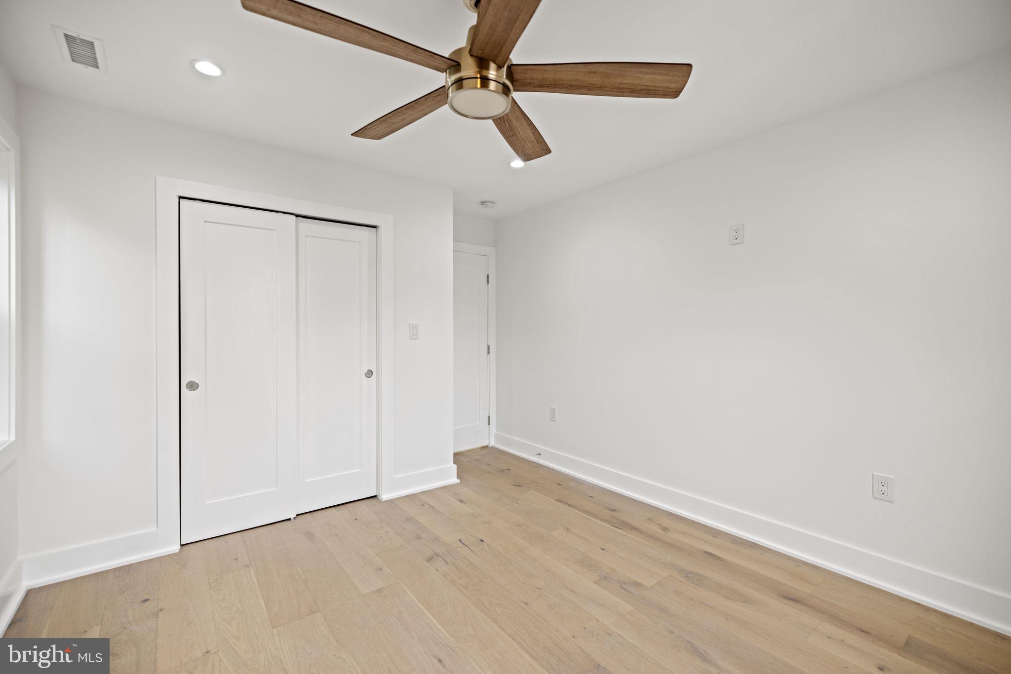 Real estate listing preview #34