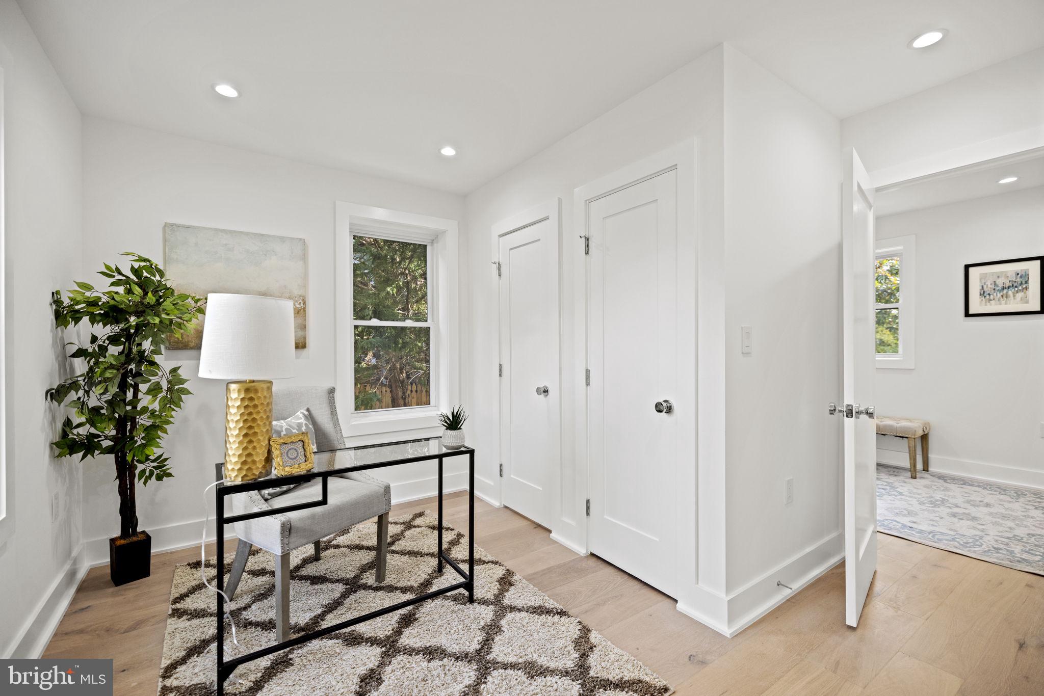 Real estate listing preview #18