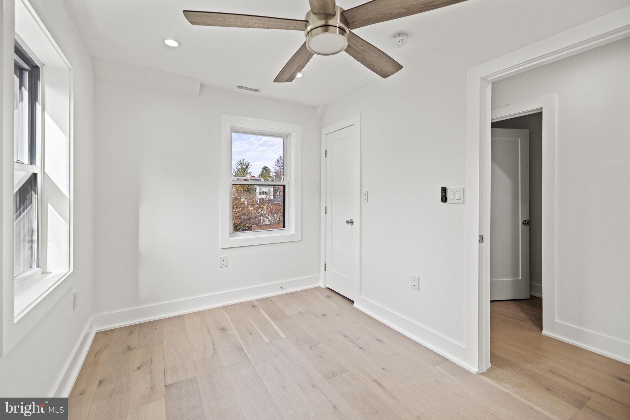 Real estate listing preview #30