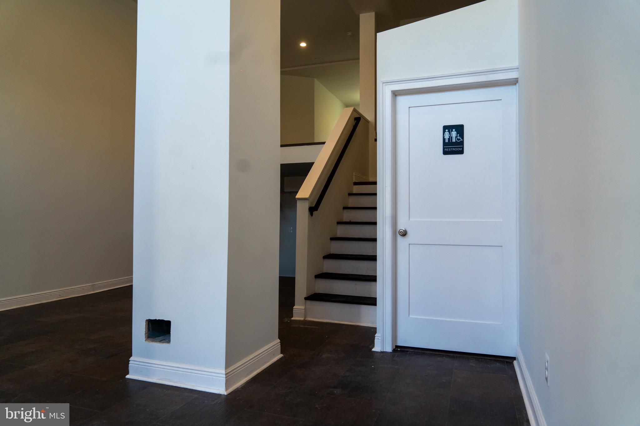 Real estate listing preview #15