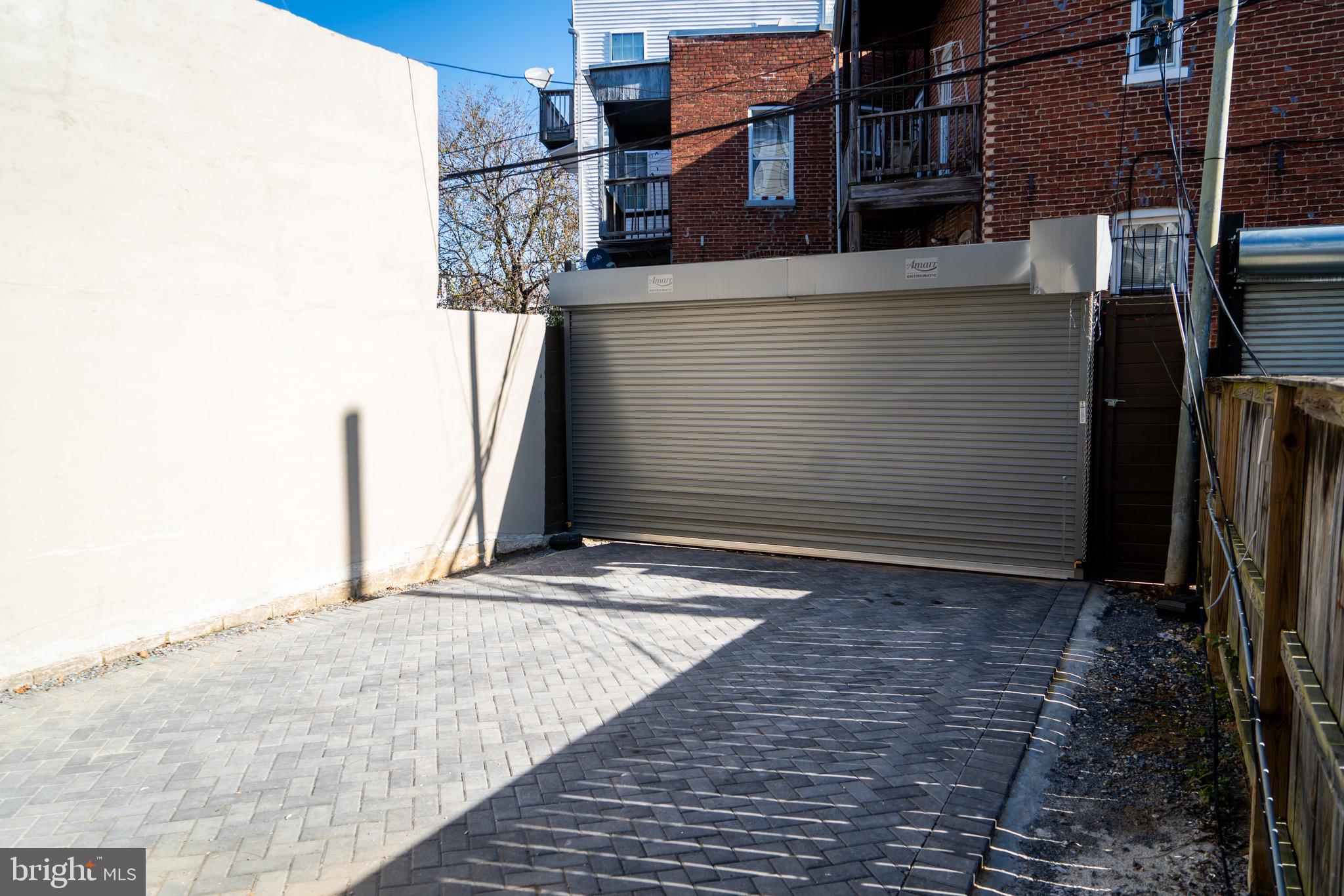 Real estate listing preview #12