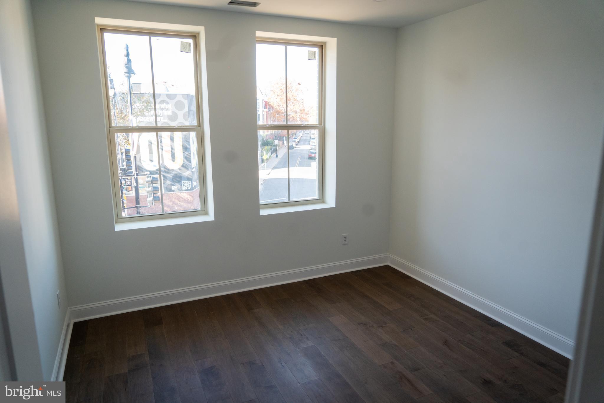 Real estate listing preview #25