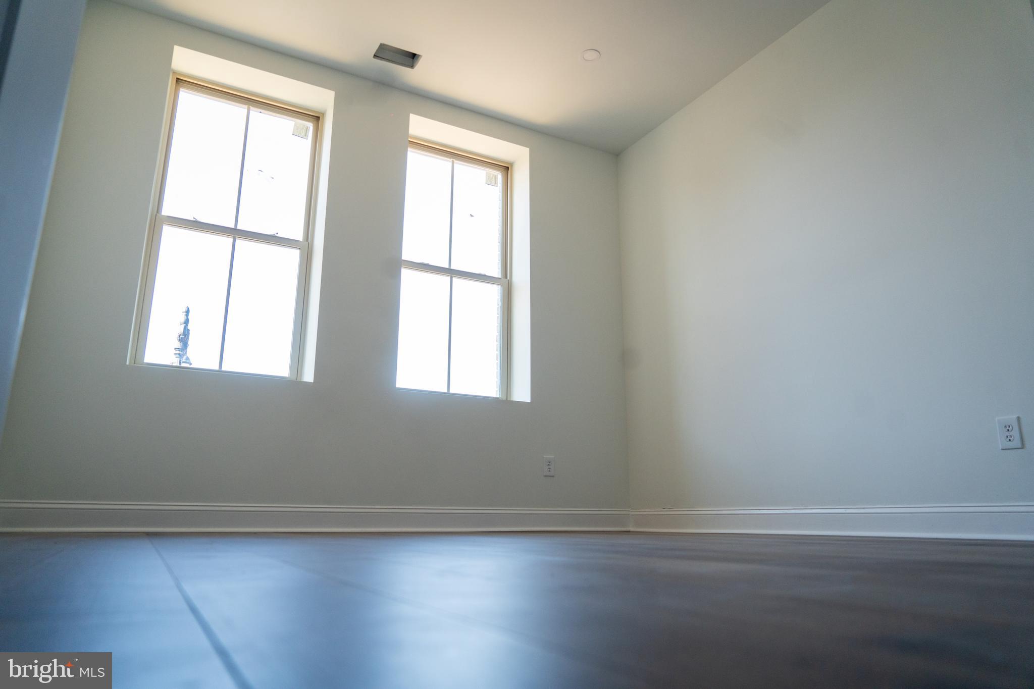 Real estate listing preview #33