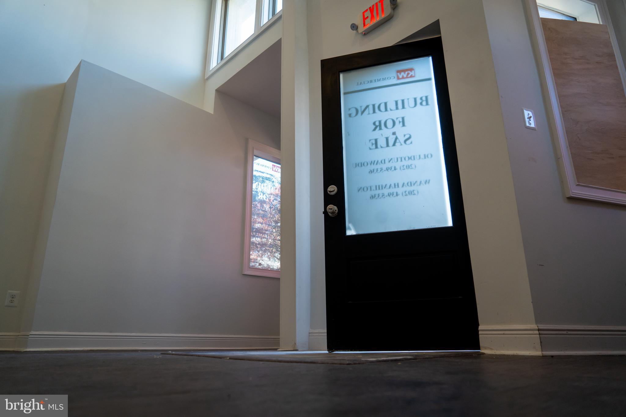 Real estate listing preview #13