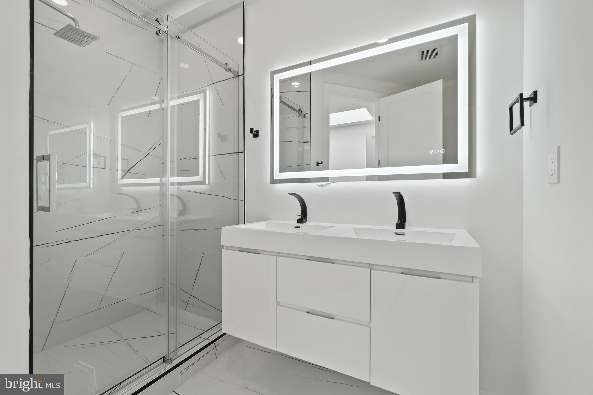 Real estate listing preview #10