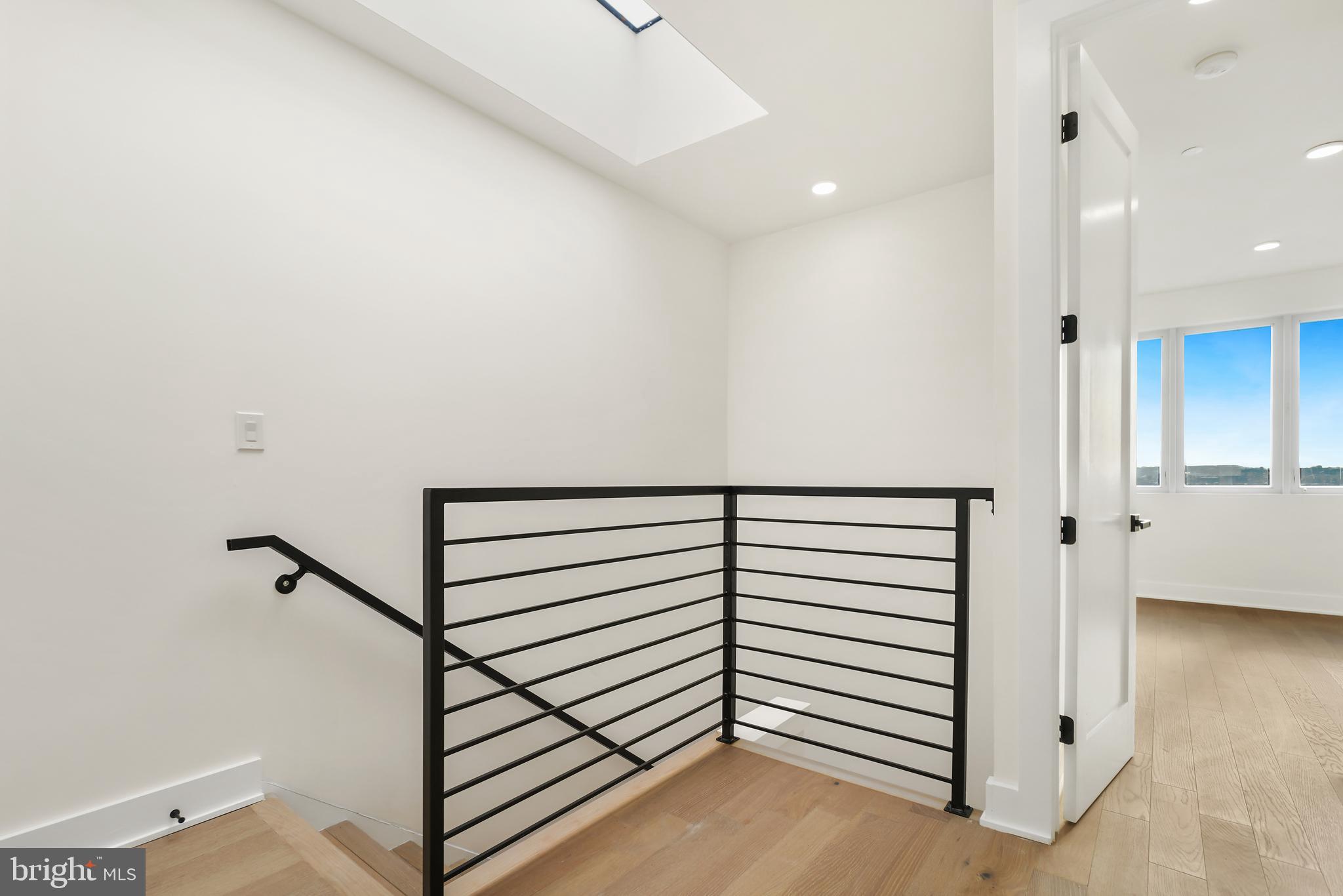 Real estate listing preview #11