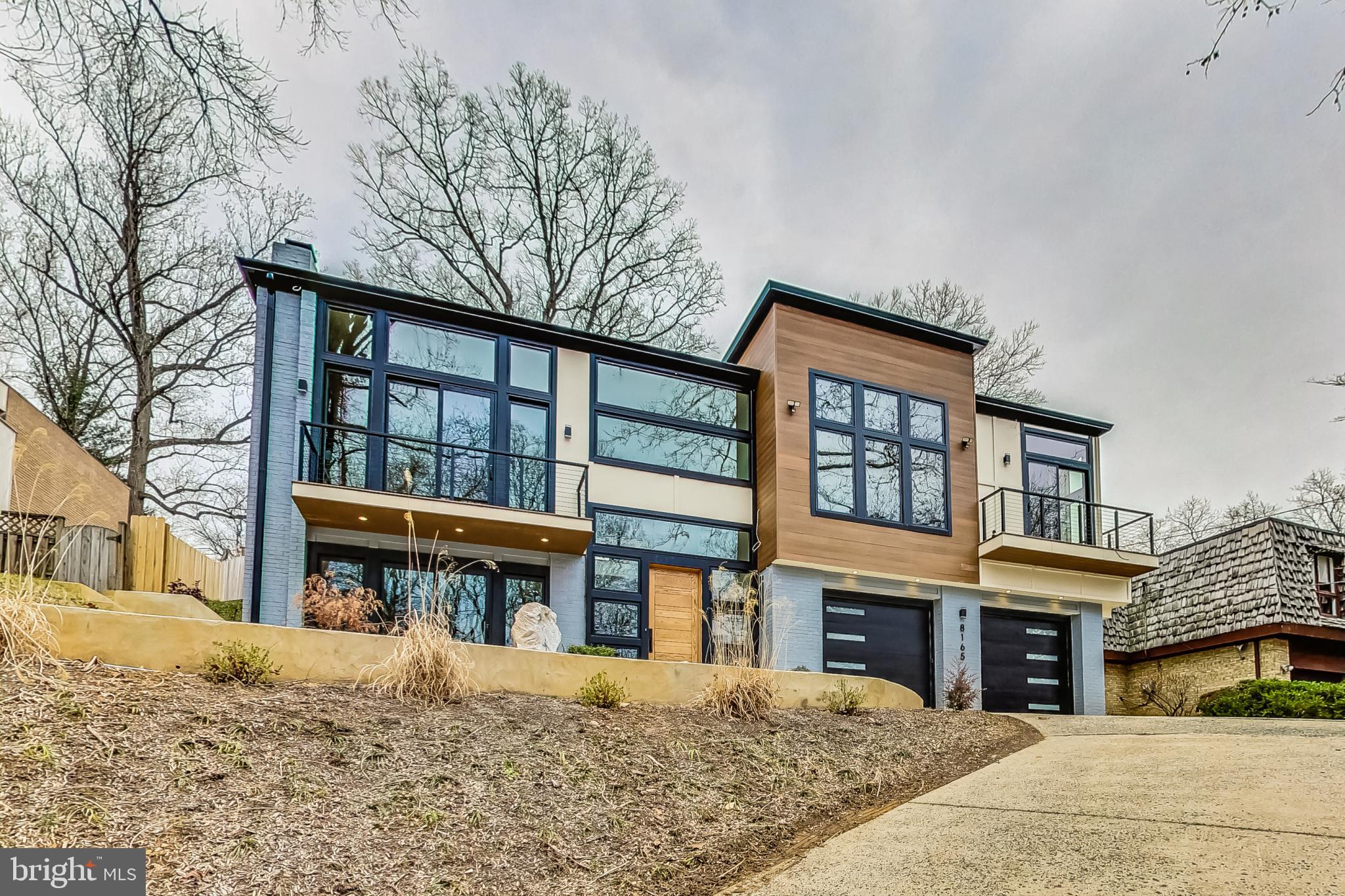 Real estate listing preview #3