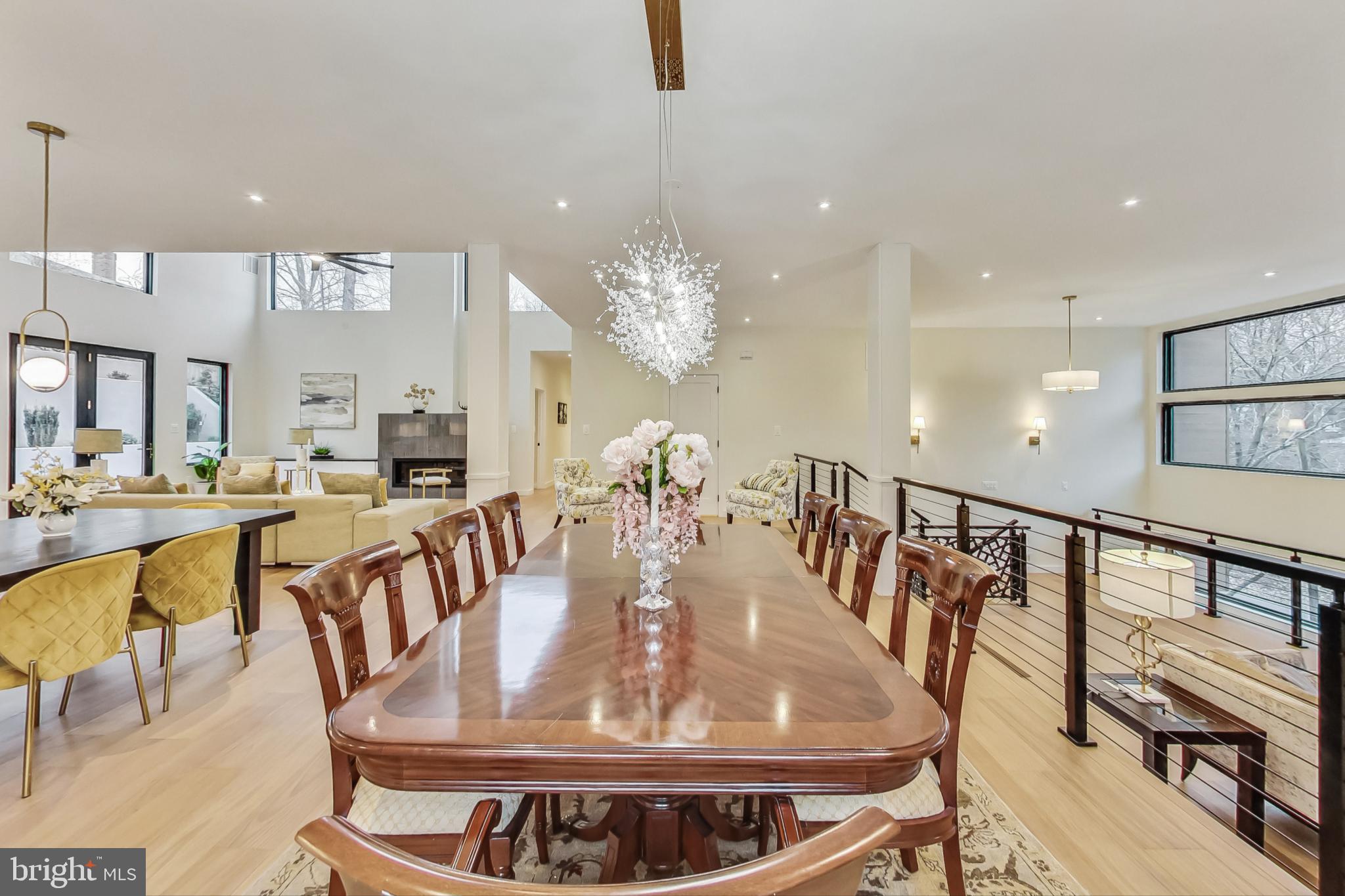 Real estate listing preview #12