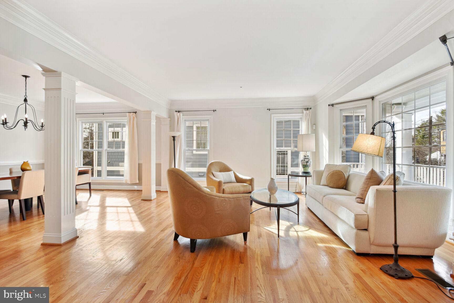 Real estate listing preview #11