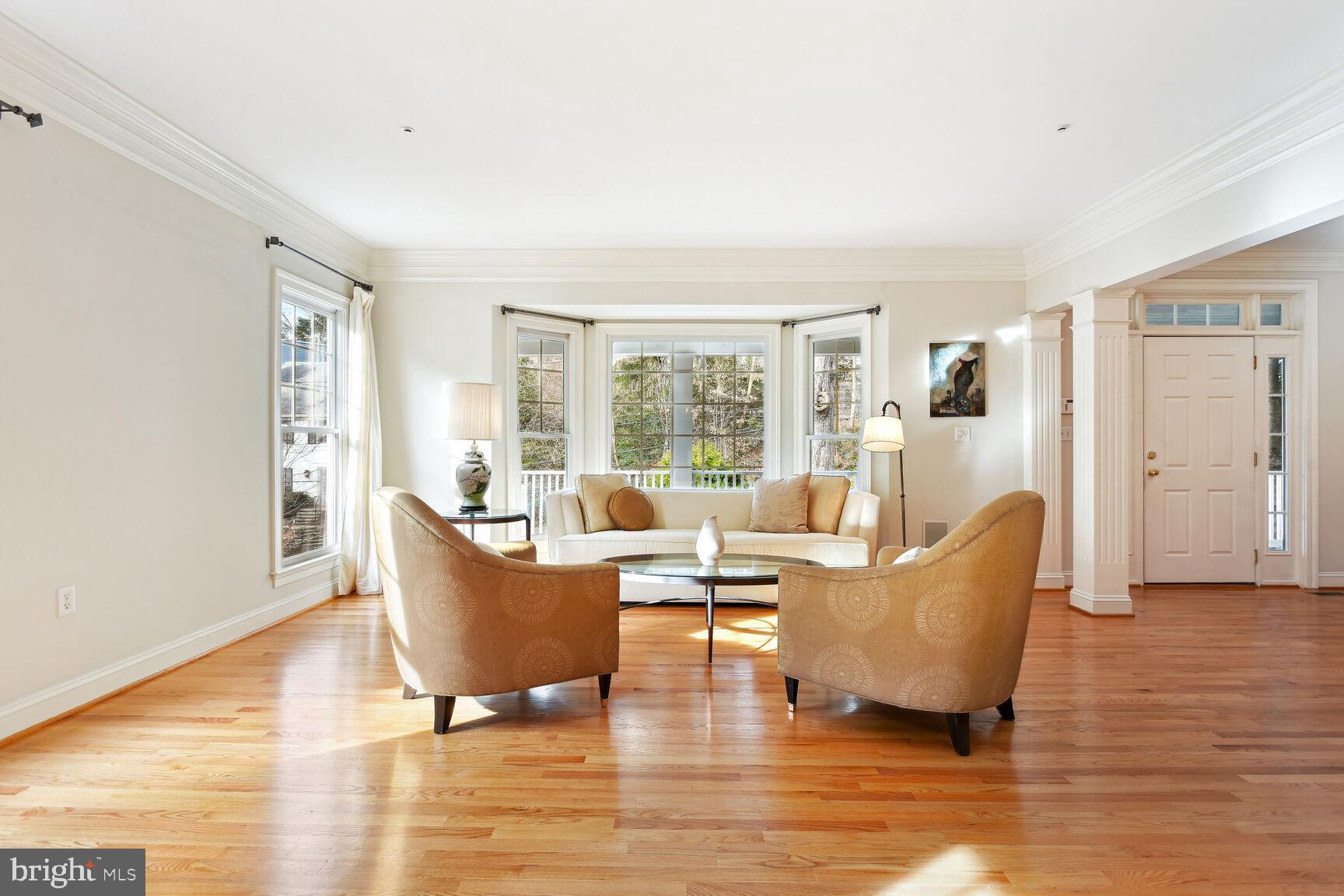 Real estate listing preview #13