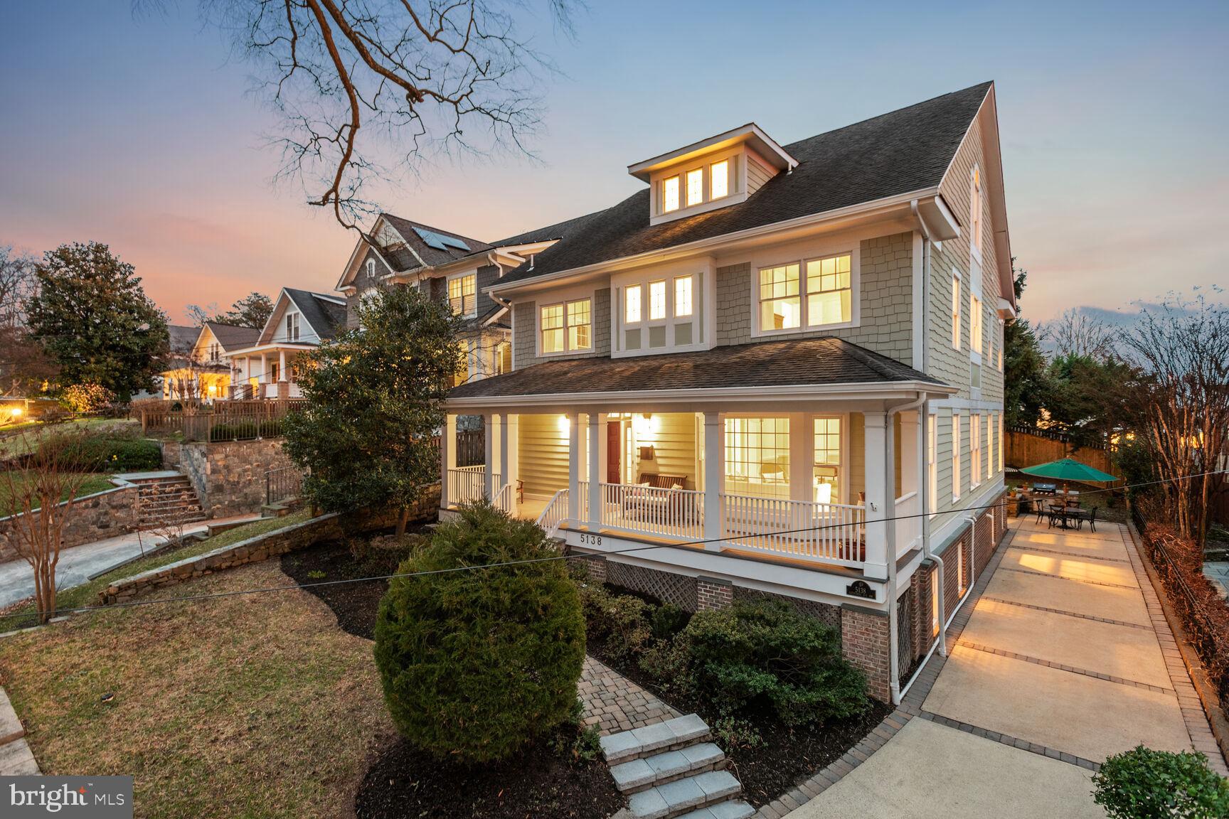 Real estate listing preview #2