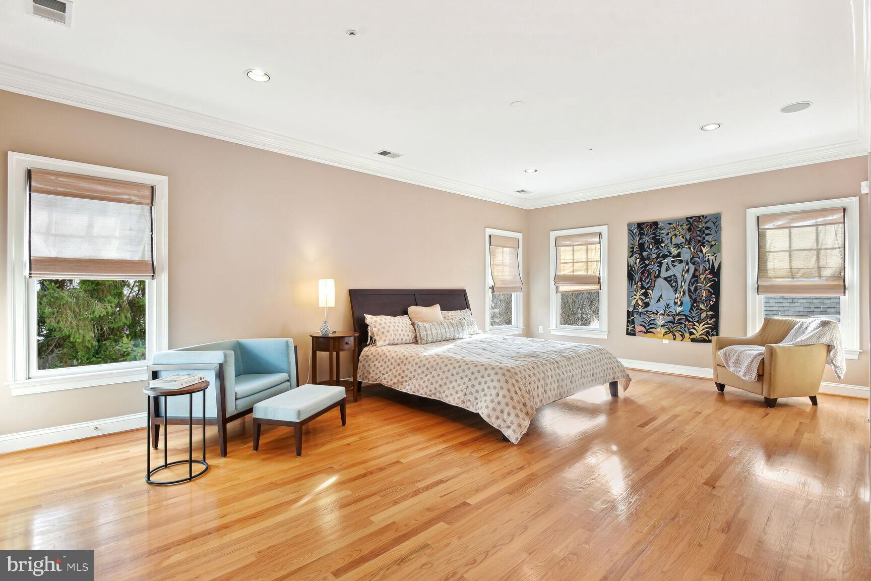 Real estate listing preview #28