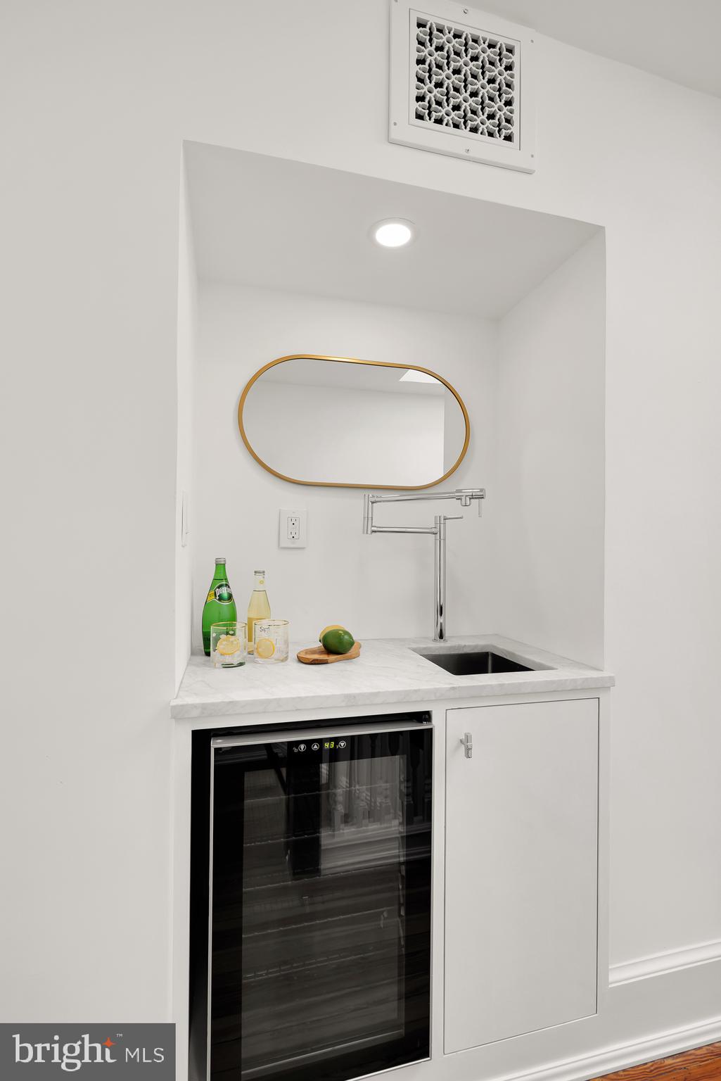 Real estate listing preview #38