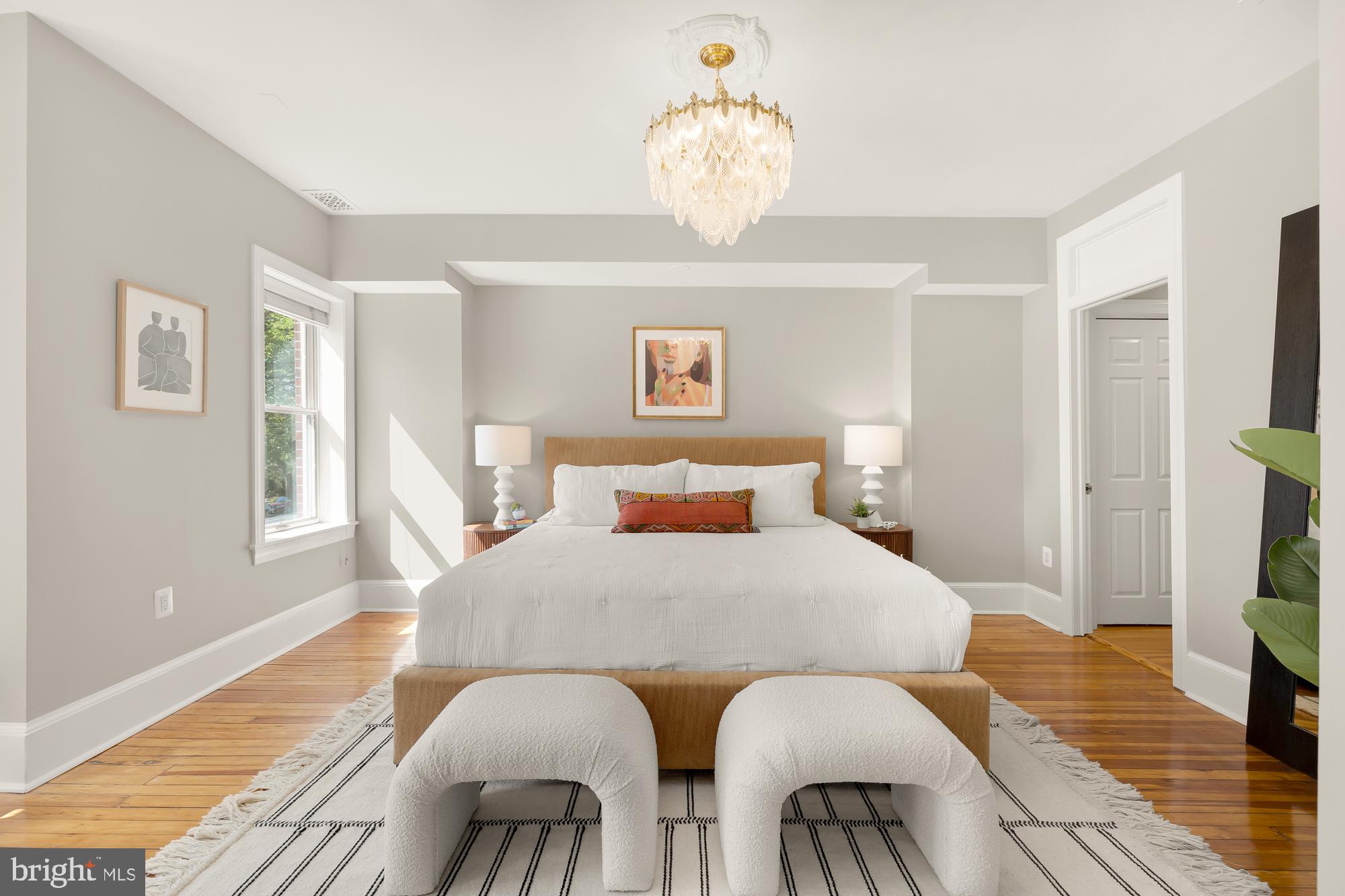 Real estate listing preview #24