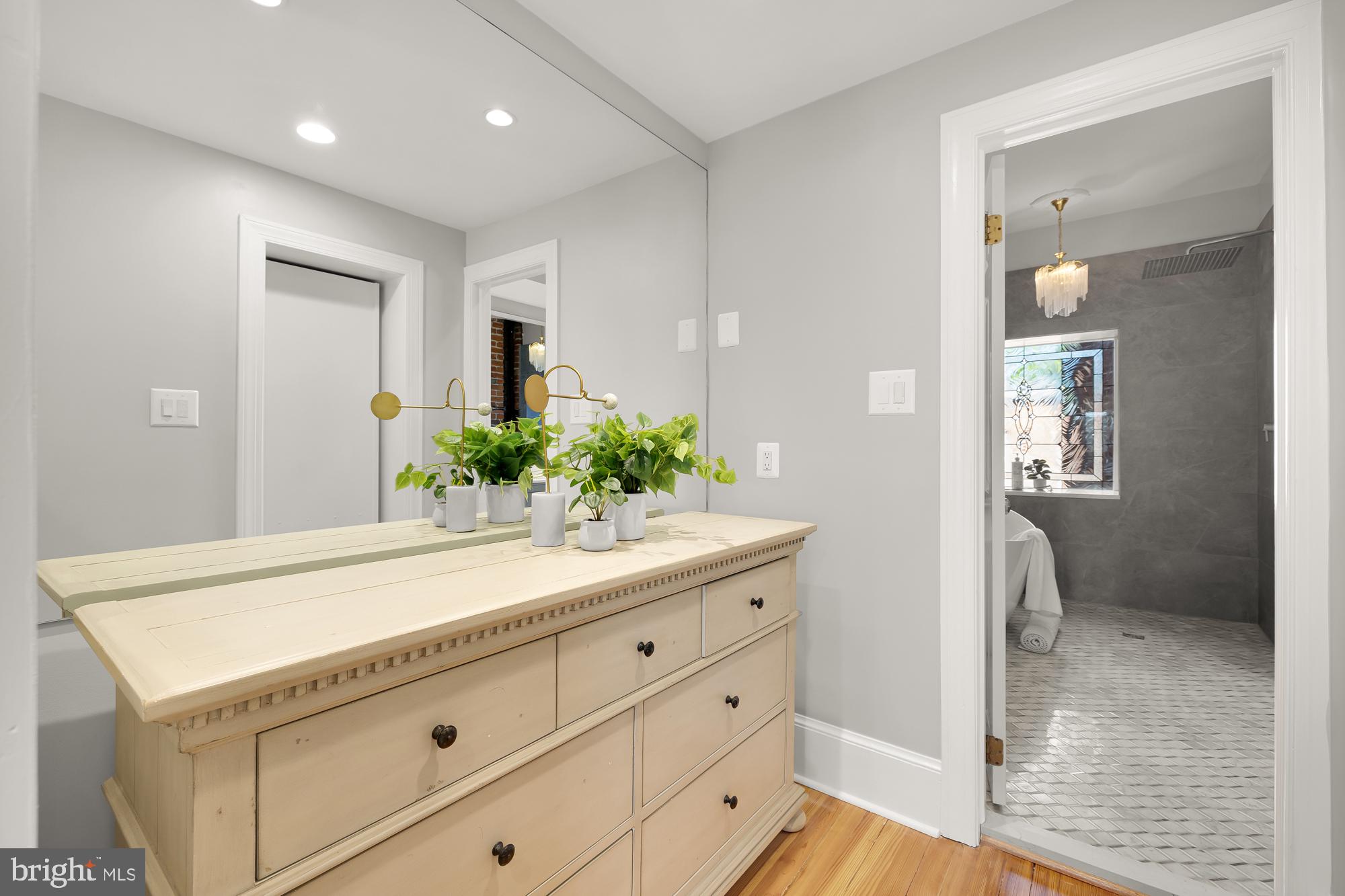 Real estate listing preview #27