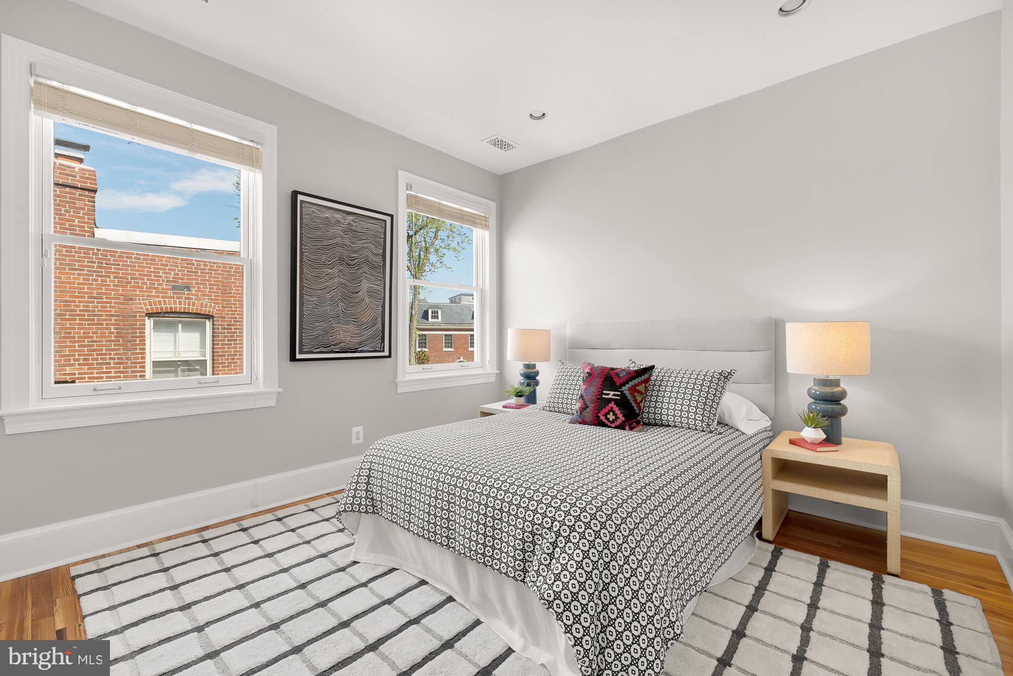 Real estate listing preview #32