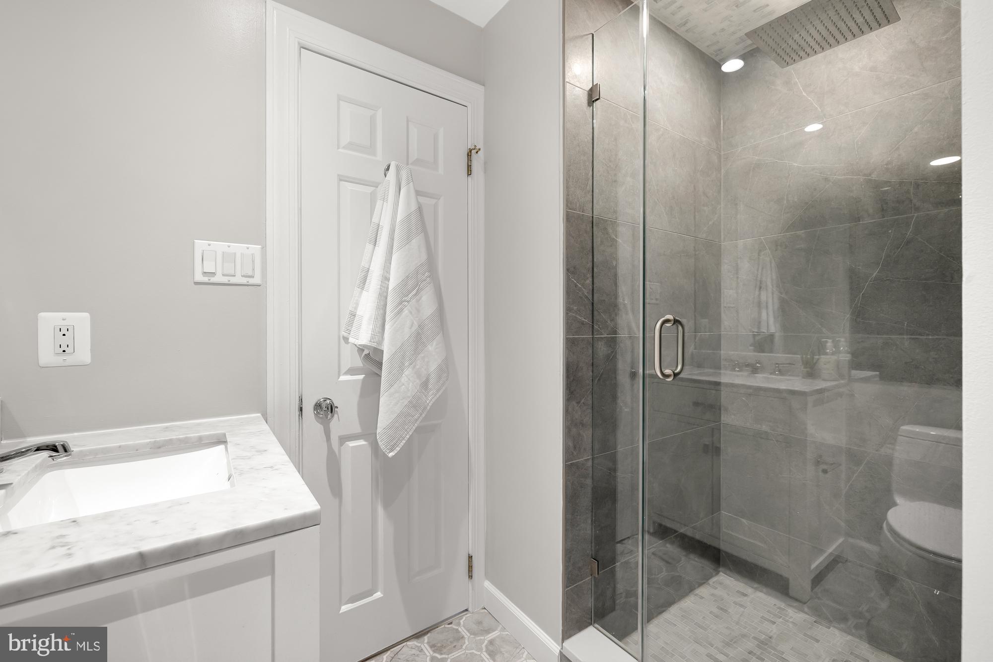 Real estate listing preview #35