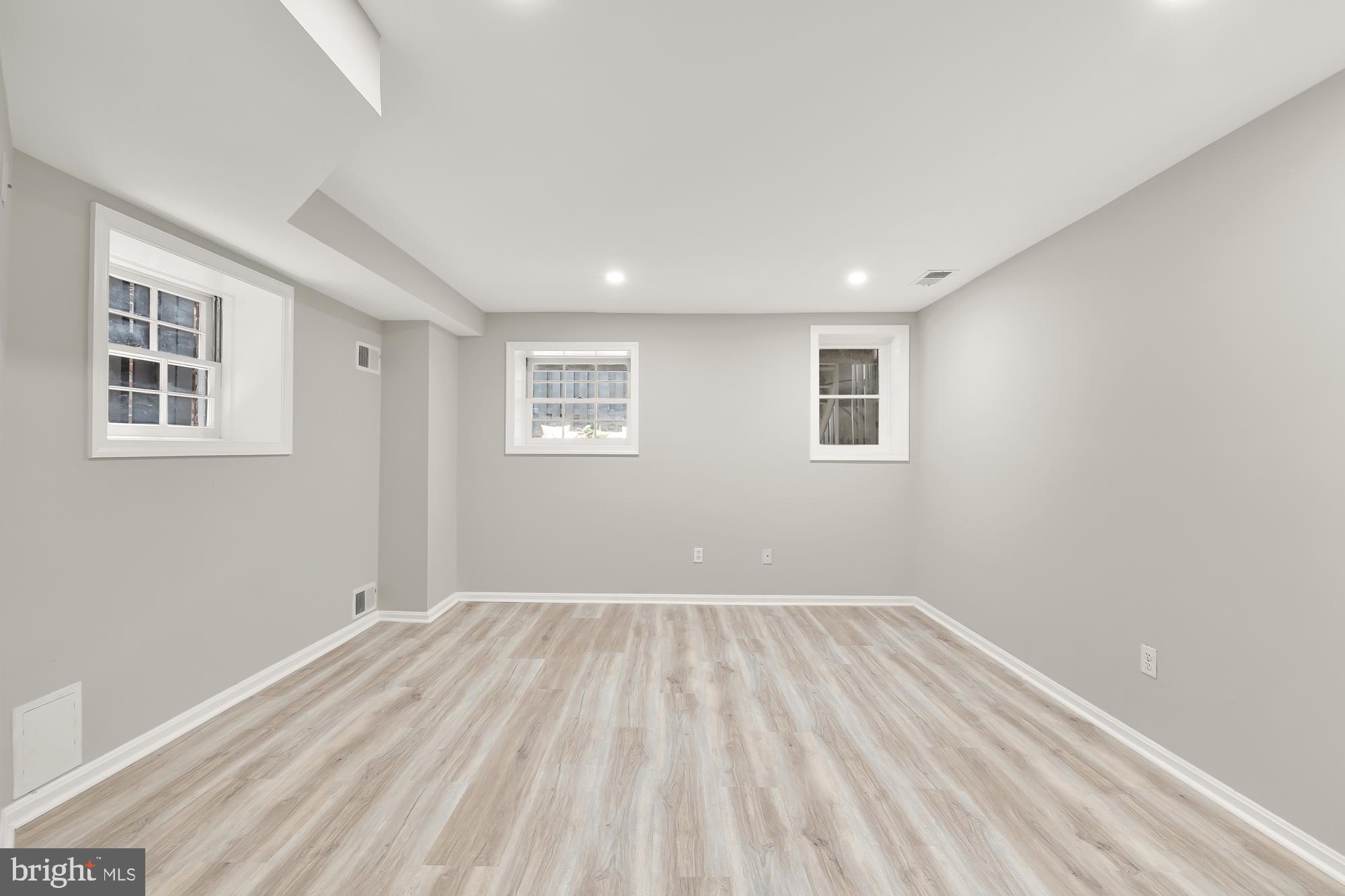 Real estate listing preview #59