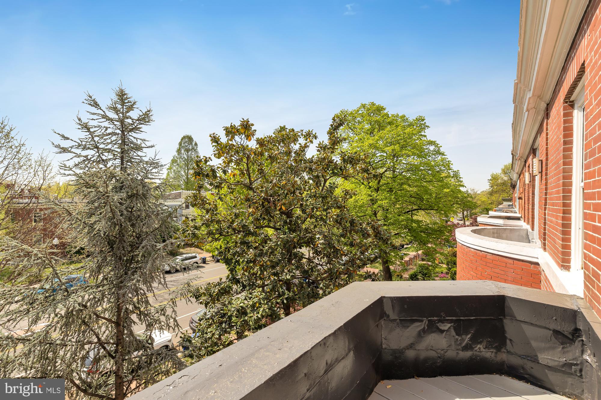 Real estate listing preview #48