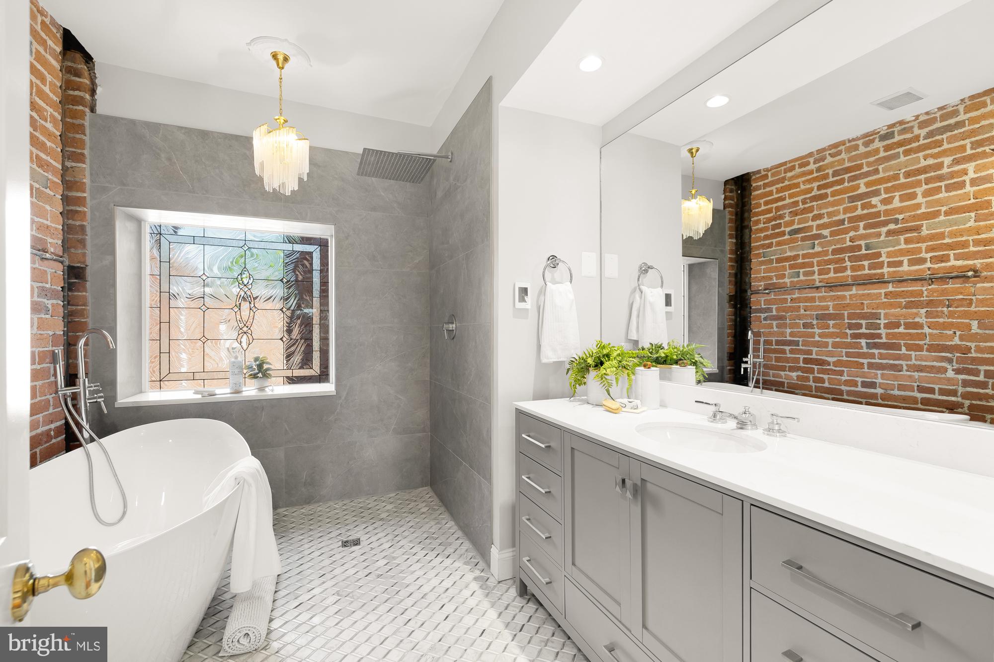 Real estate listing preview #28