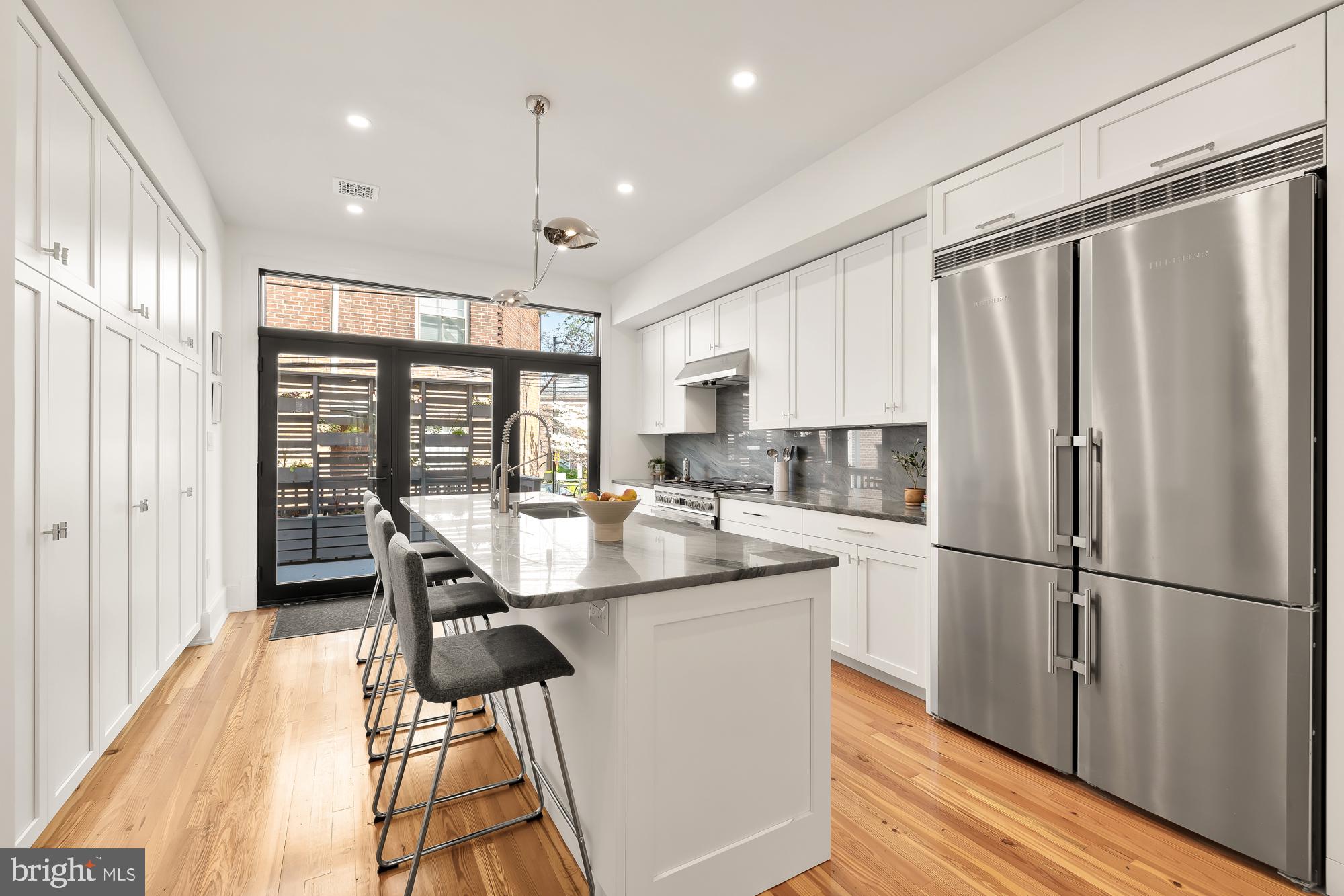 Real estate listing preview #14