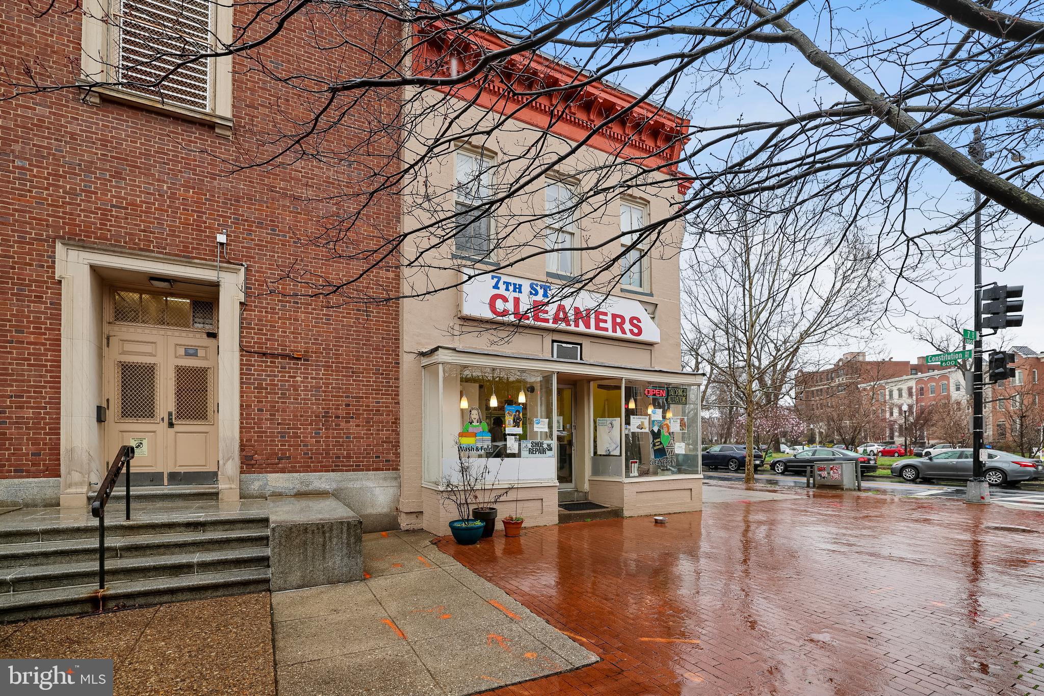 Real estate listing preview #8