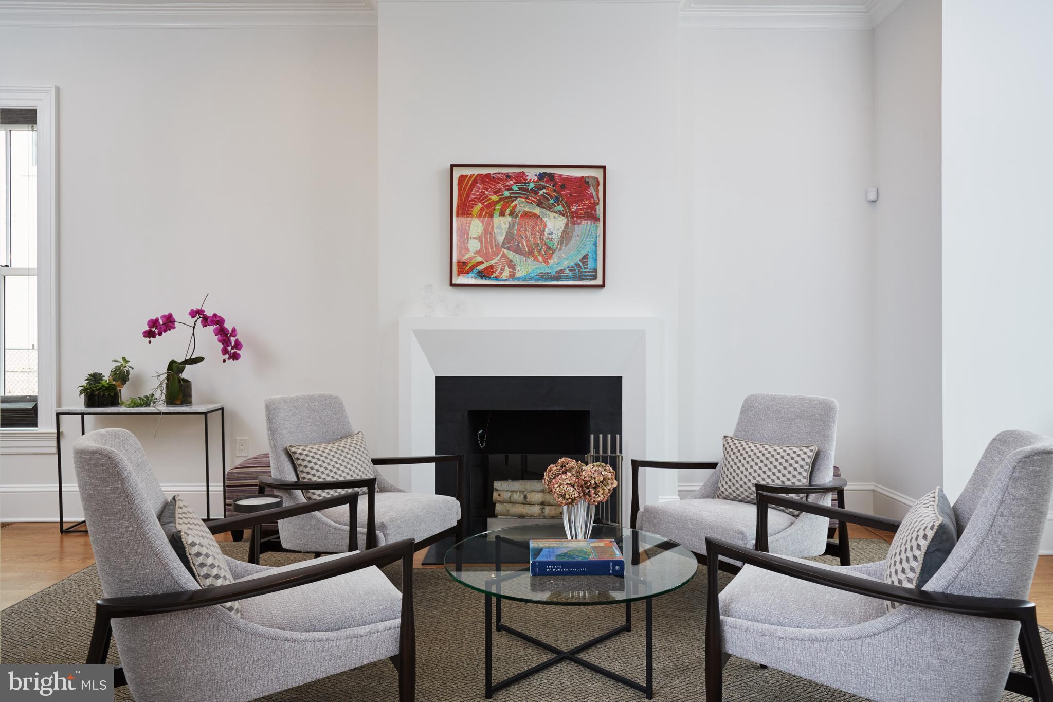 Real estate listing preview #4