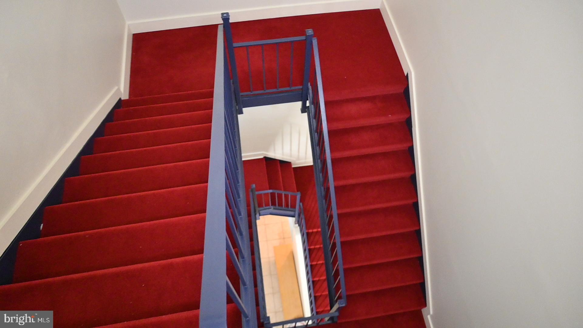 Real estate listing preview #3