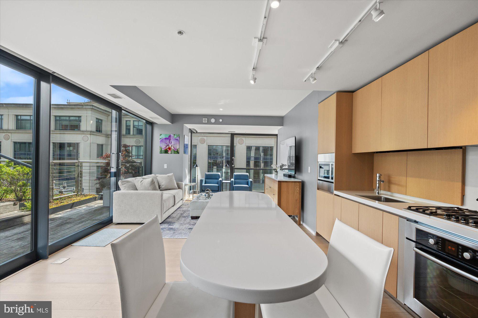 Real estate listing preview #18