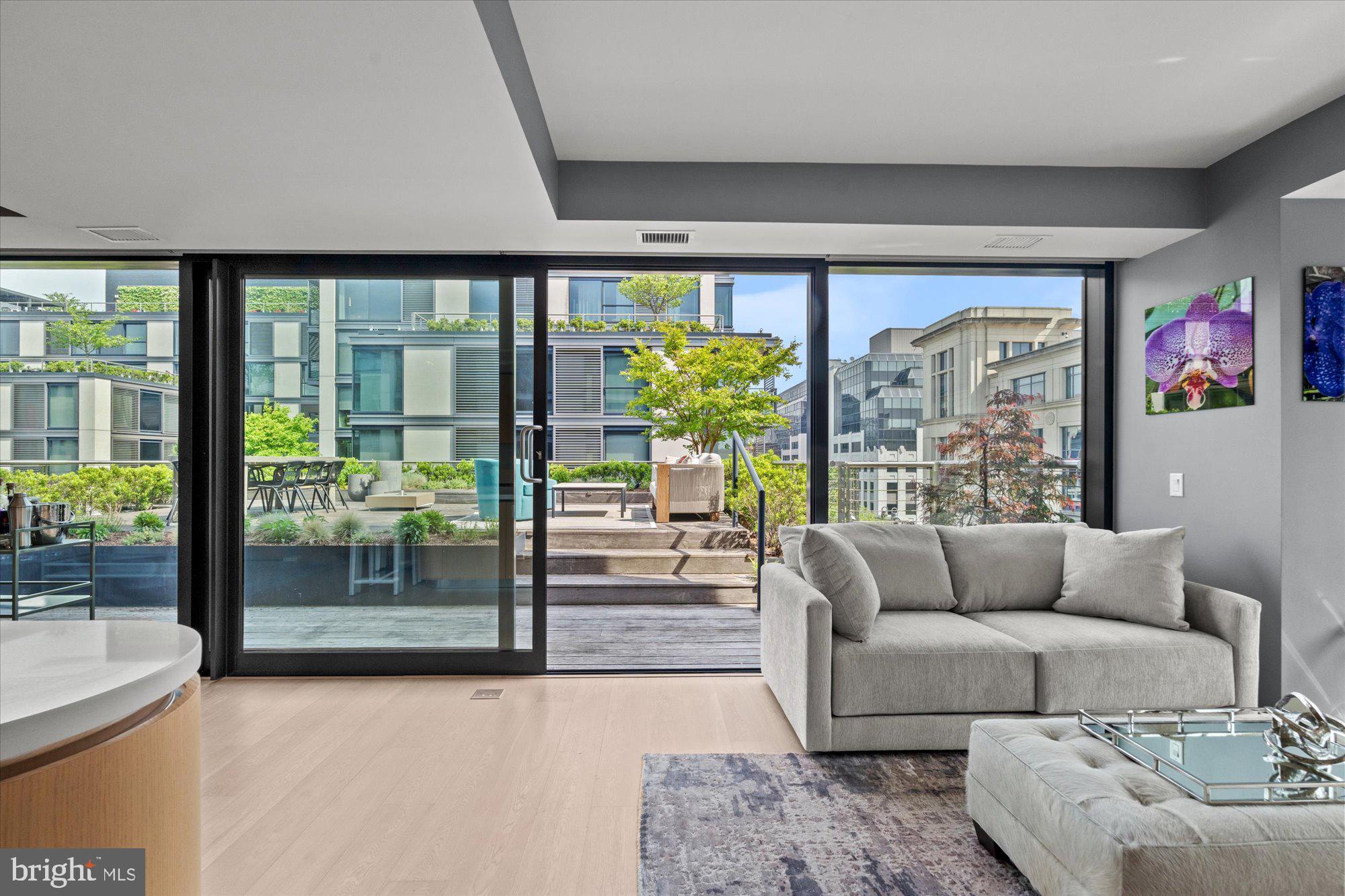 Real estate listing preview #3