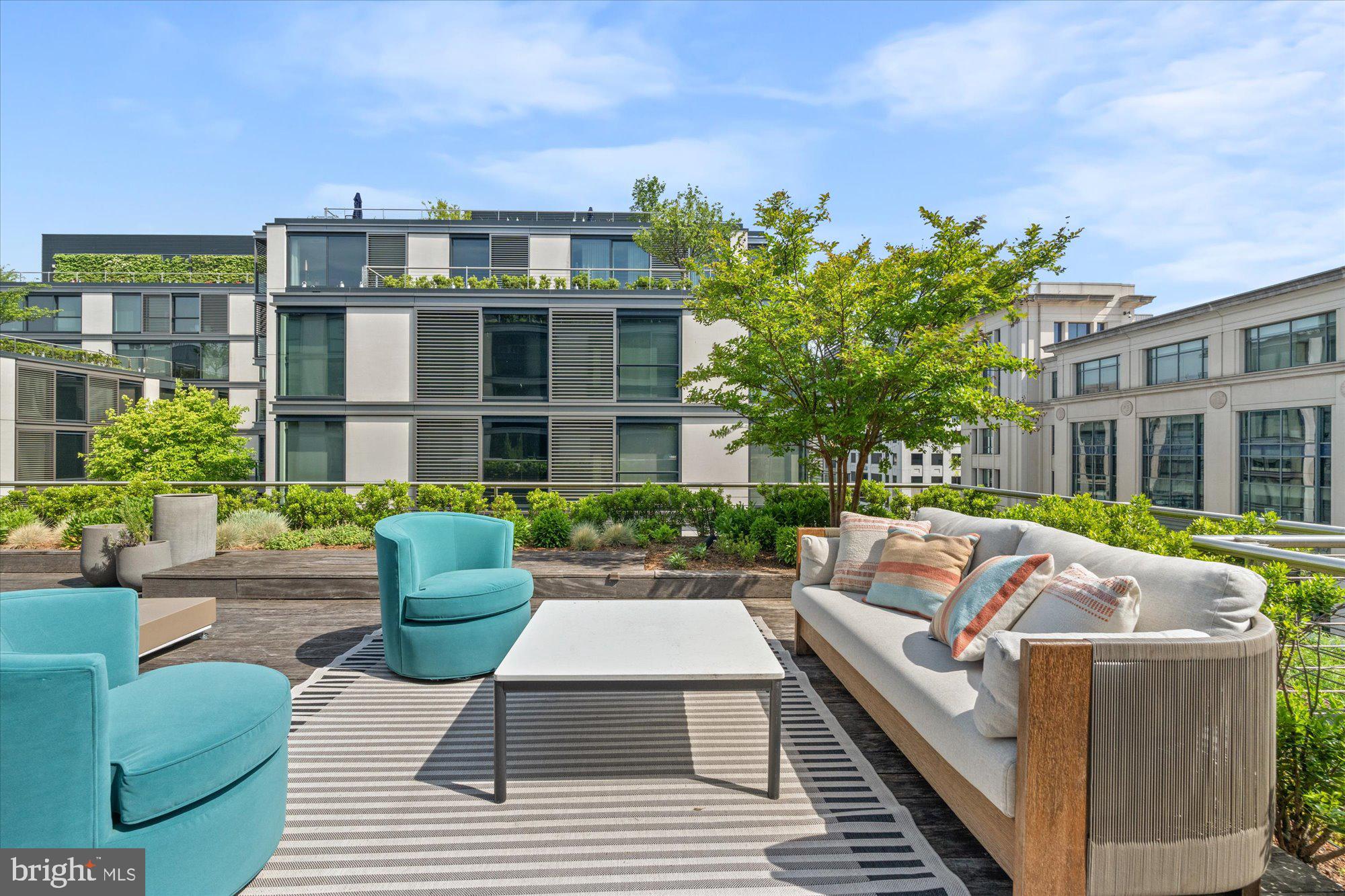 Real estate listing preview #11