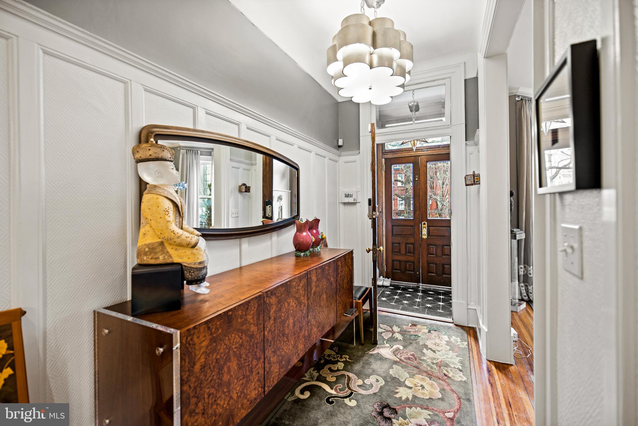 Real estate listing preview #8