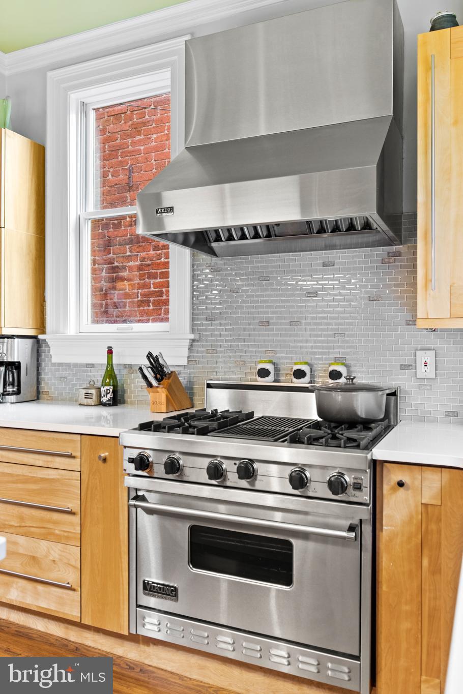 Real estate listing preview #25