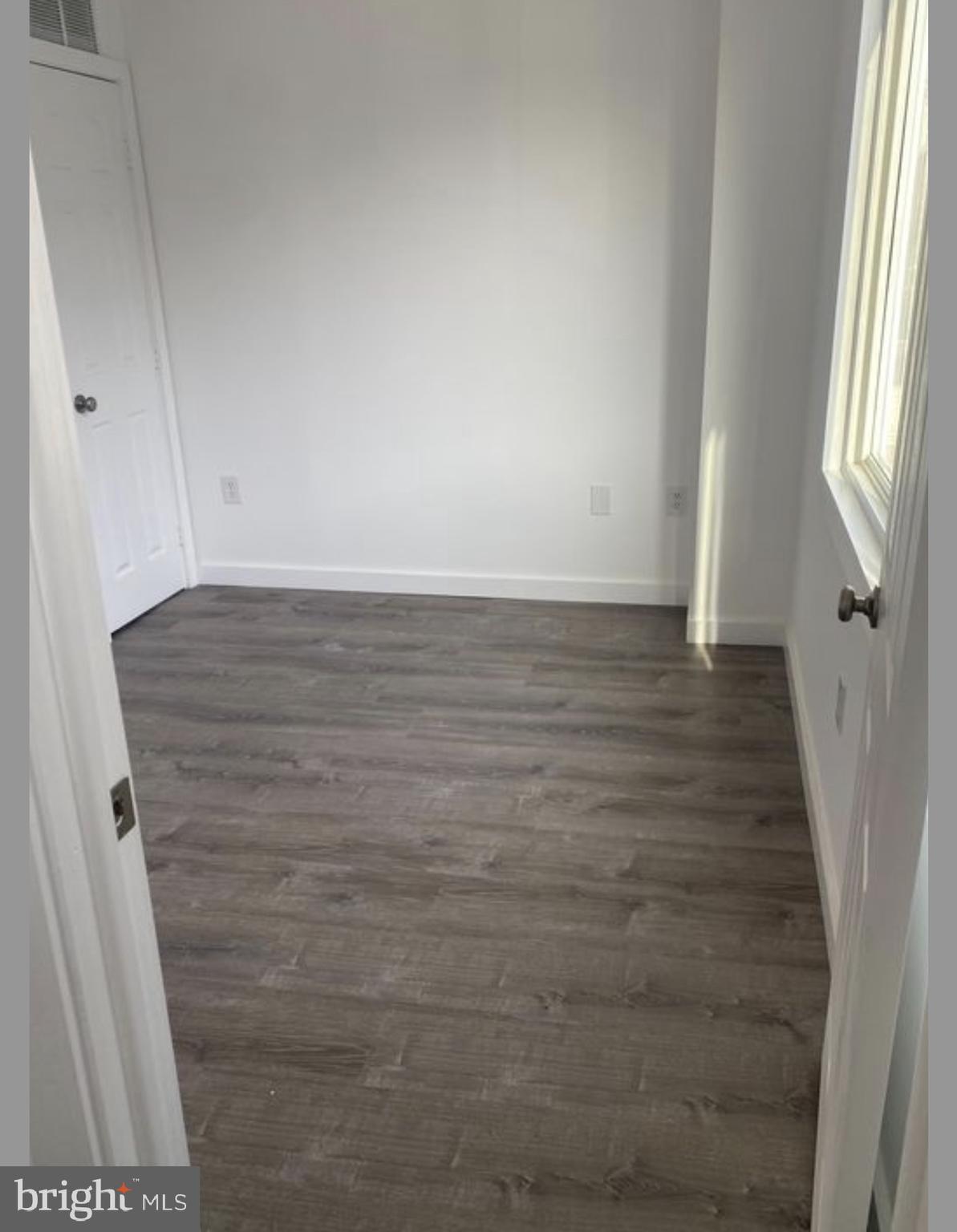 Real estate listing preview #7