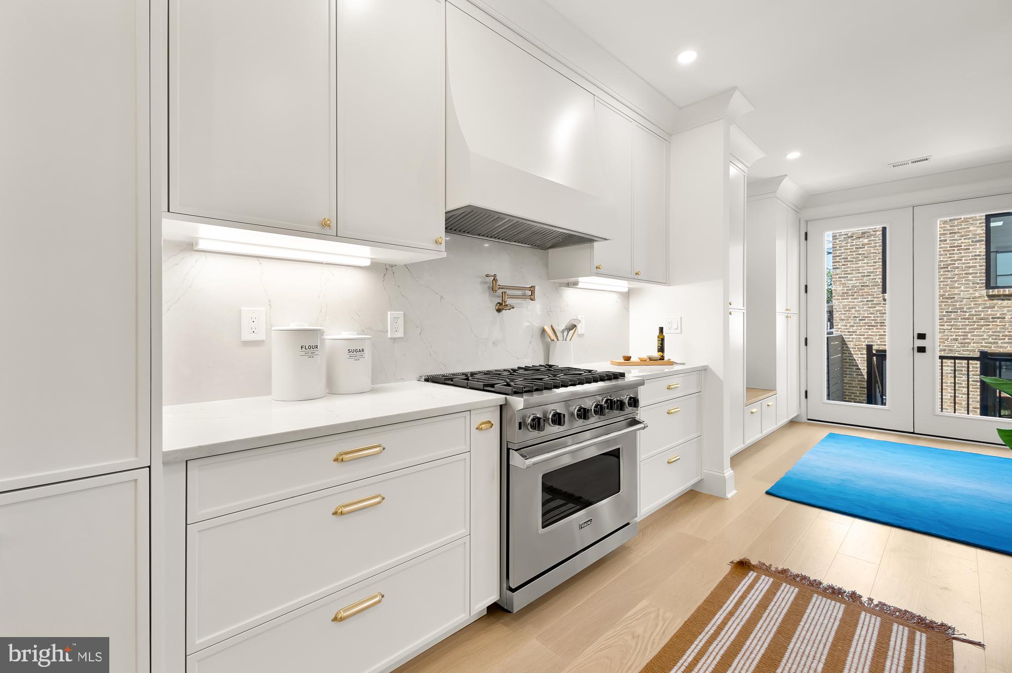 Real estate listing preview #10