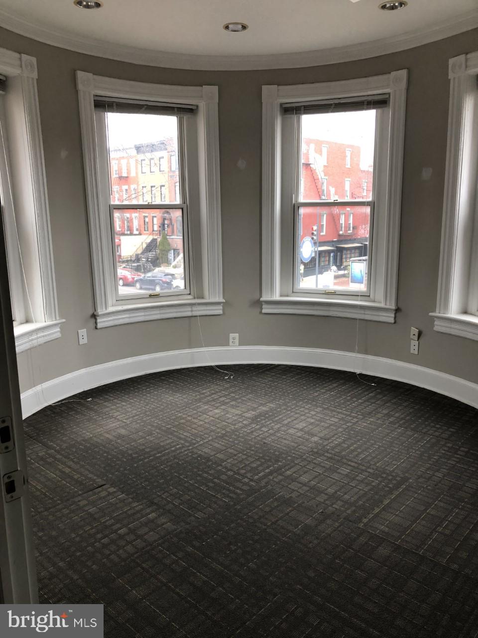 Real estate listing preview #16