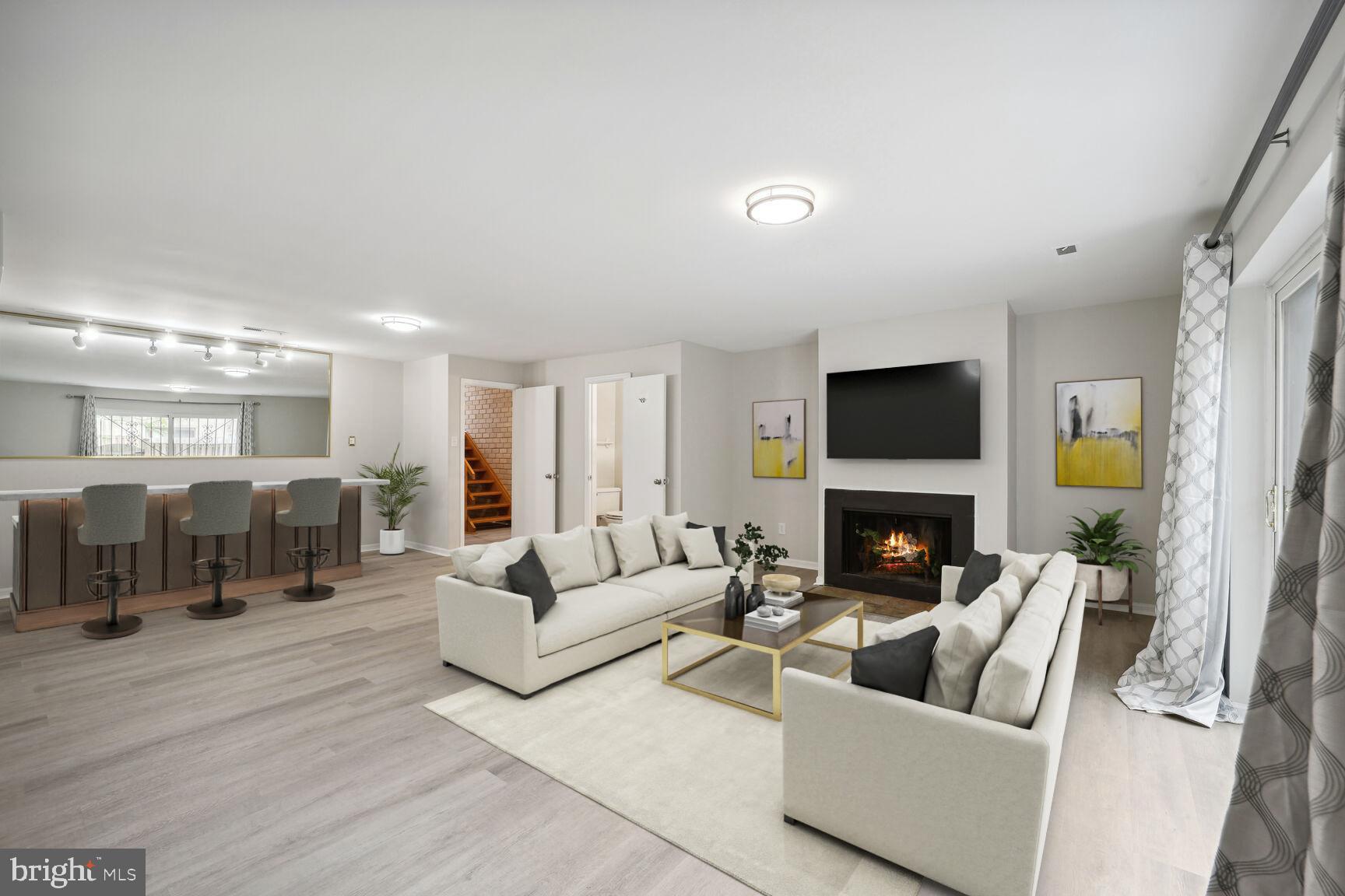 Real estate listing preview #1