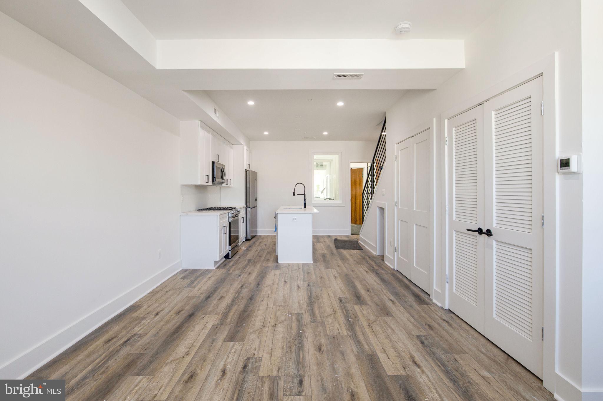 Real estate listing preview #7