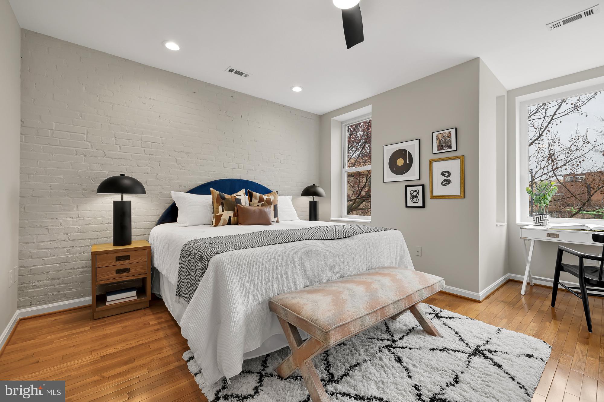 Real estate listing preview #11