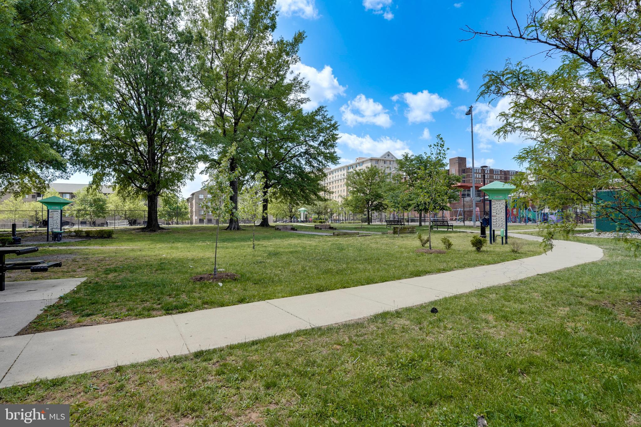 Real estate listing preview #141