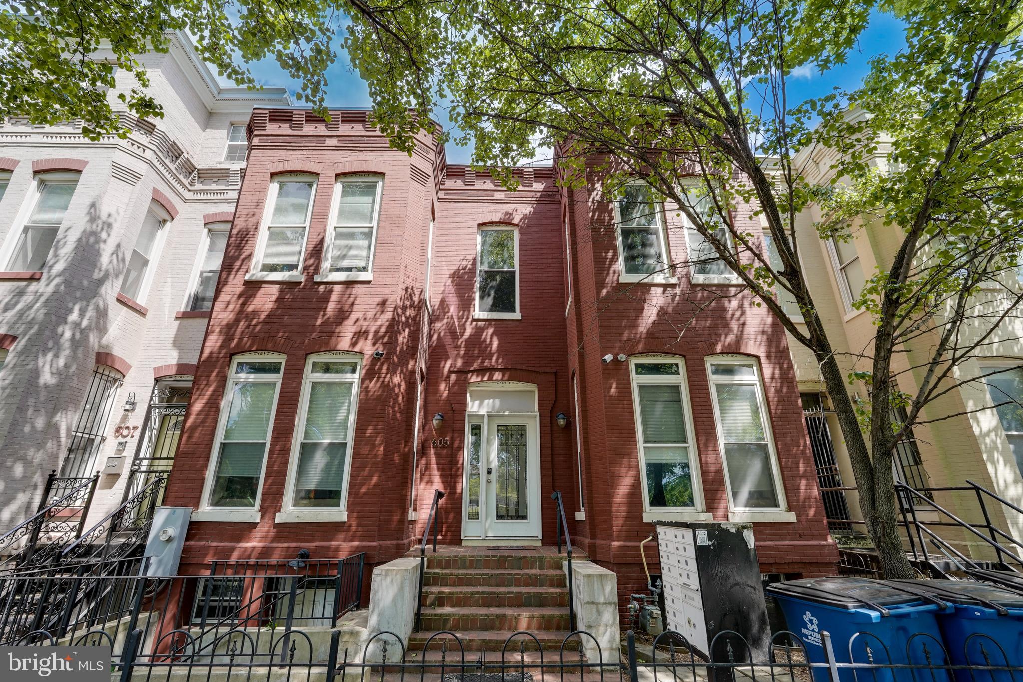 Real estate listing preview #8